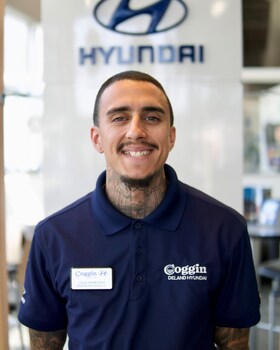 Staff member Julio Raimundo from ID_db298c59bf47