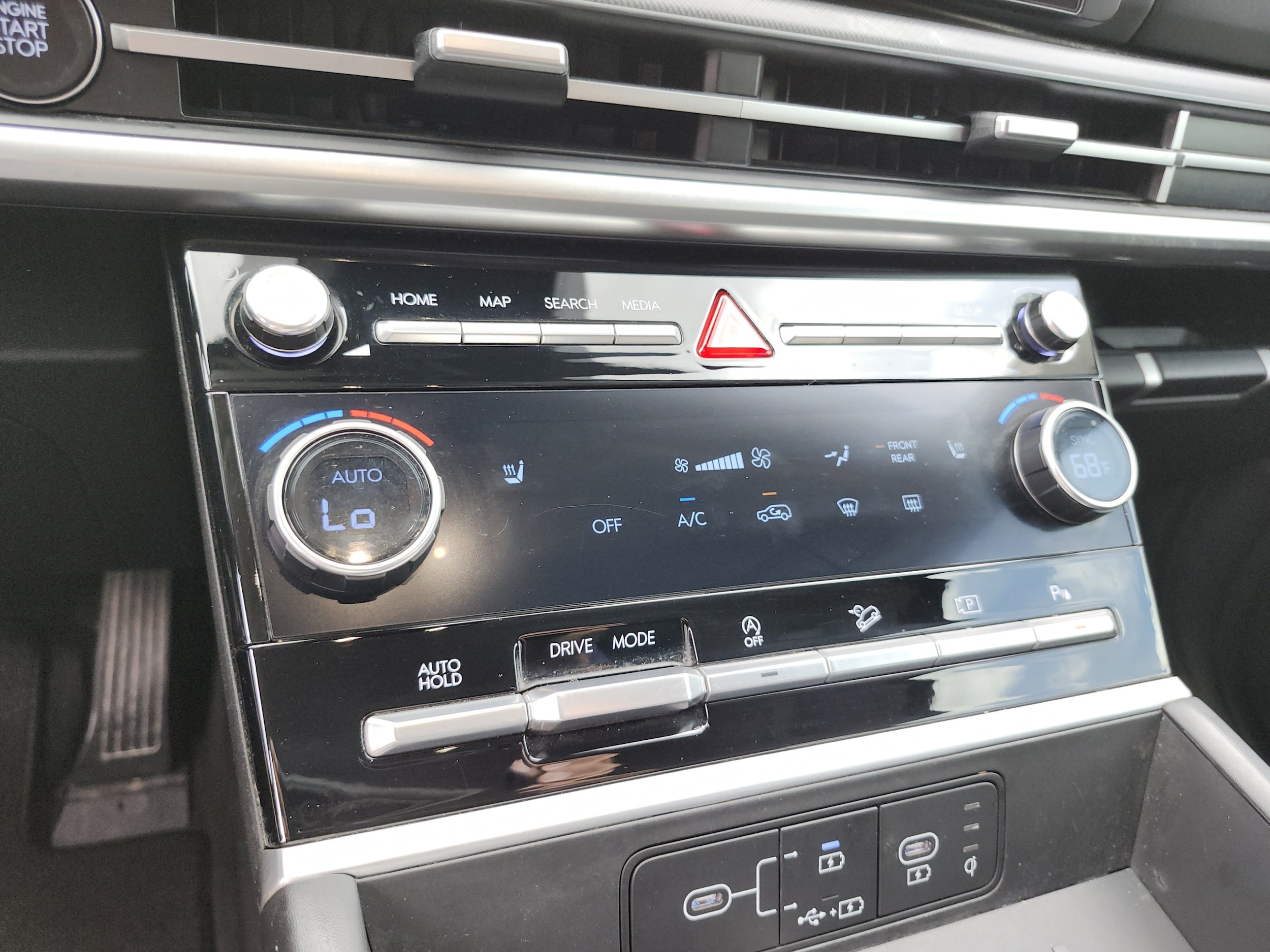 2025 Hyundai Santa Fe SEL - Photo 29