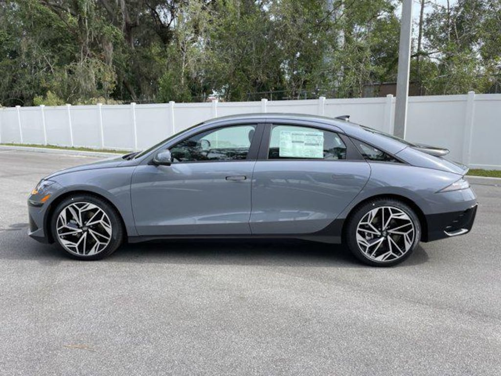 New 2025 Hyundai IONIQ 6 SEL Sedan