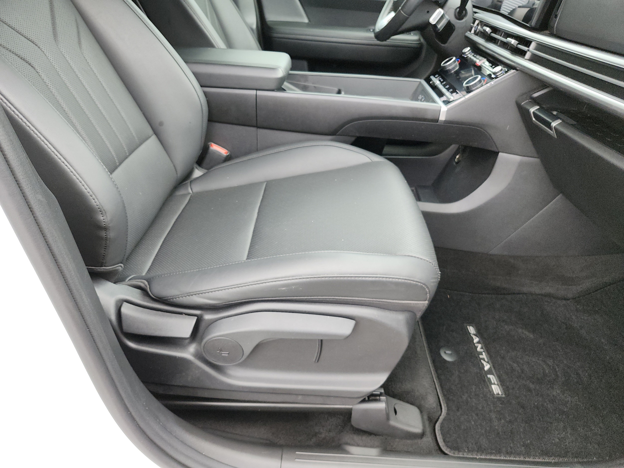 2025 Hyundai Santa Fe SEL - Photo 23