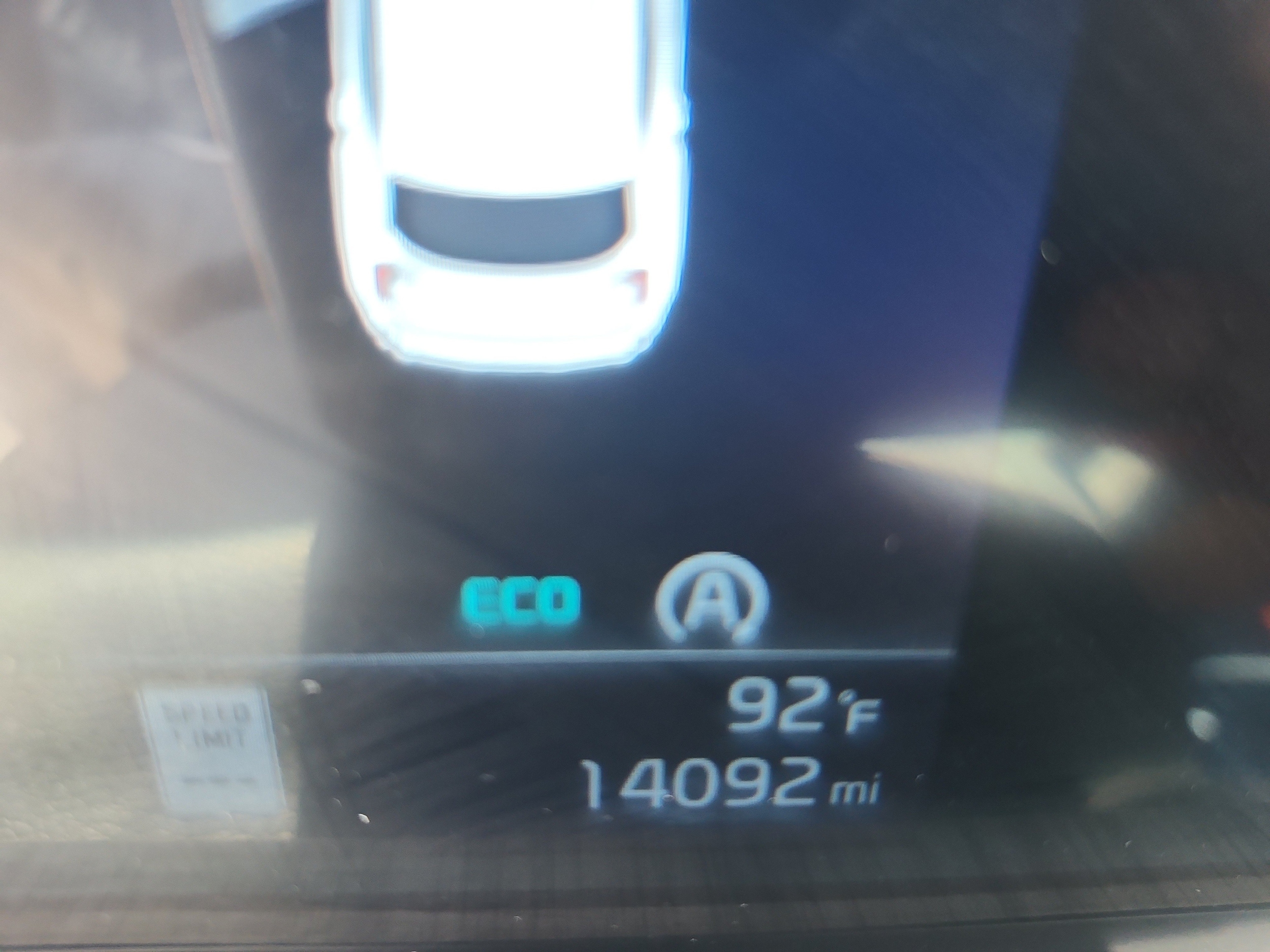 2024 Kia Telluride EX - Photo 13