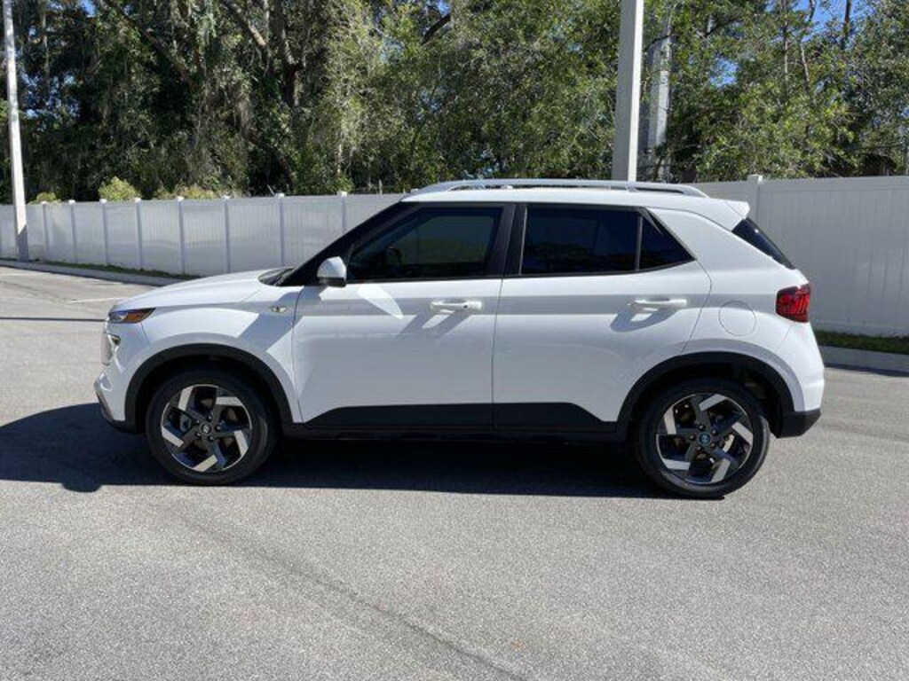 New 2026 Hyundai Venue SEL SUV