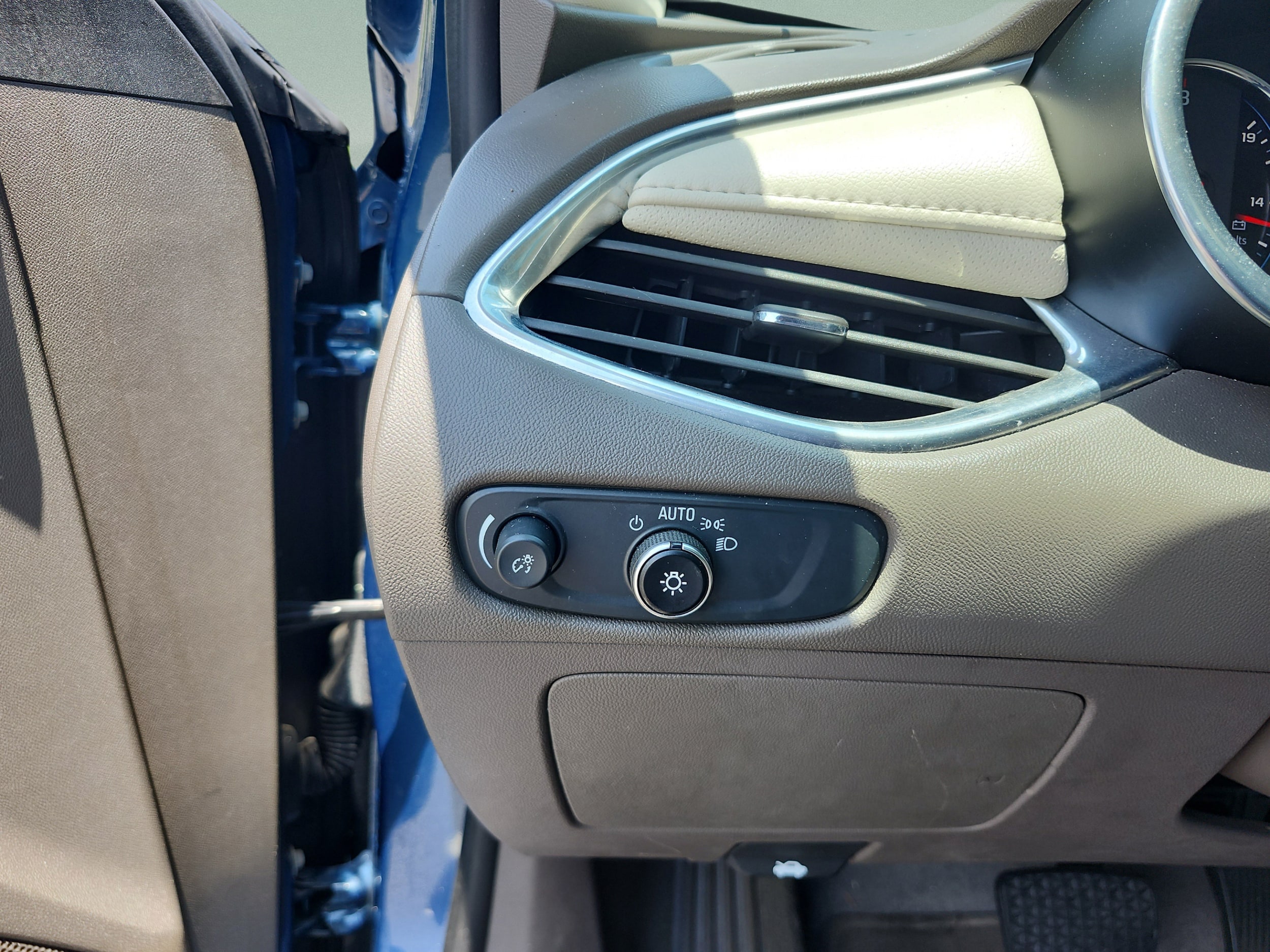 2024 Chevrolet Malibu 2LT - Photo 14