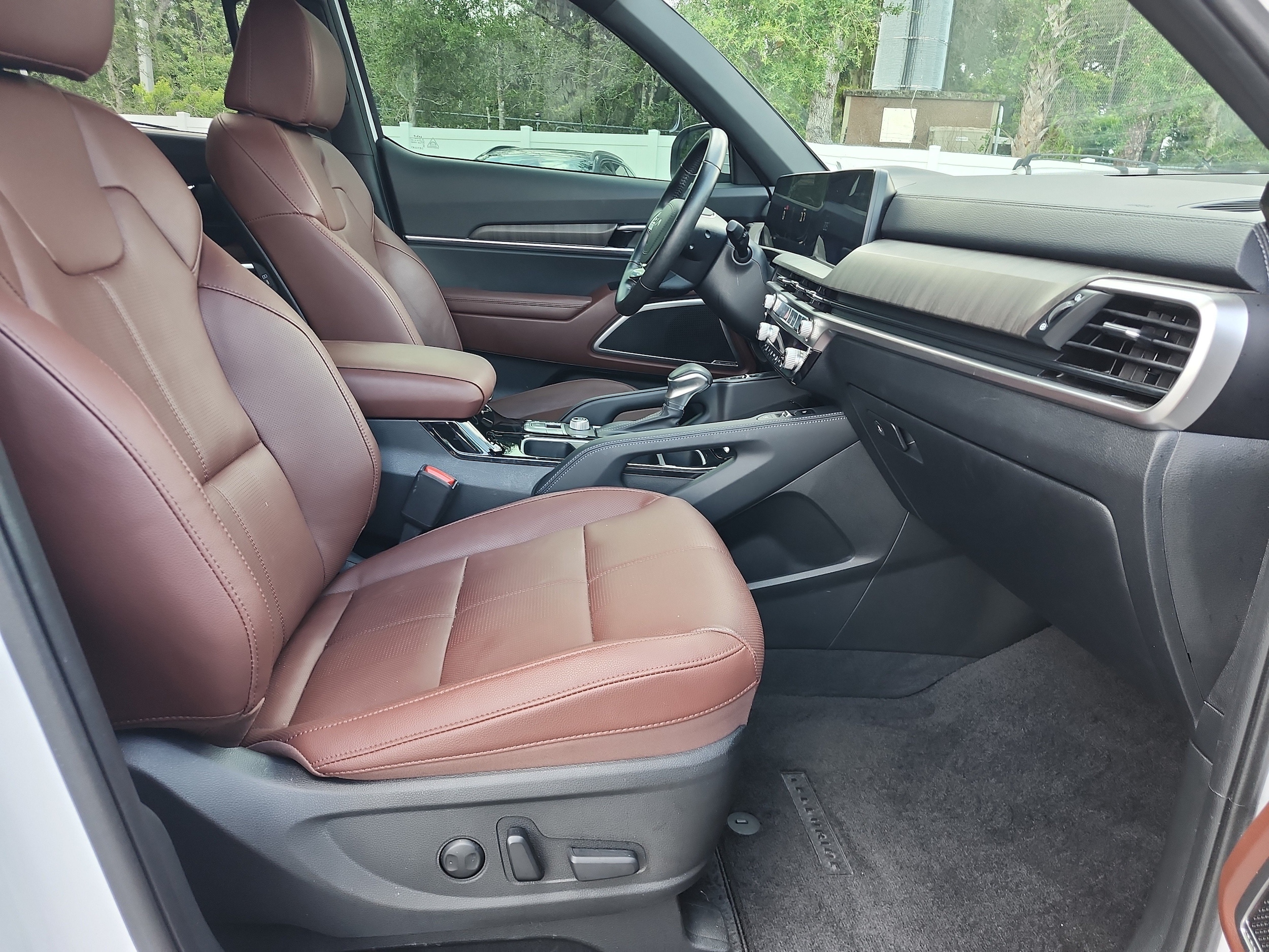2024 Kia Telluride EX - Photo 21