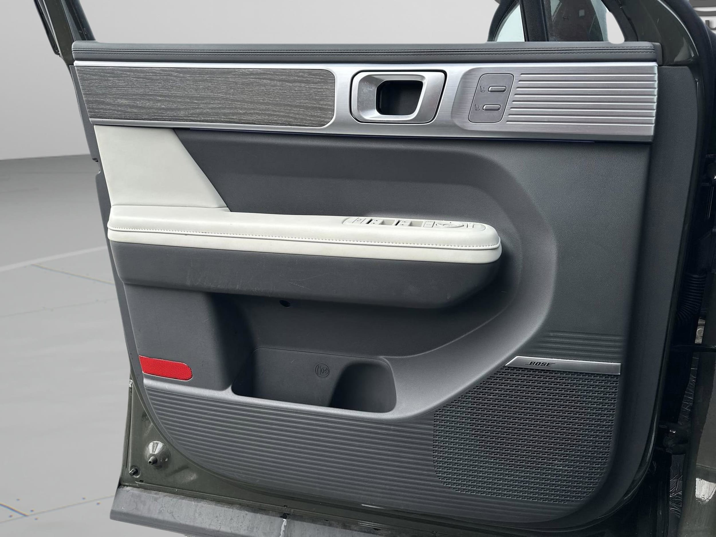 2024 Hyundai Santa Fe Limited - Photo 22