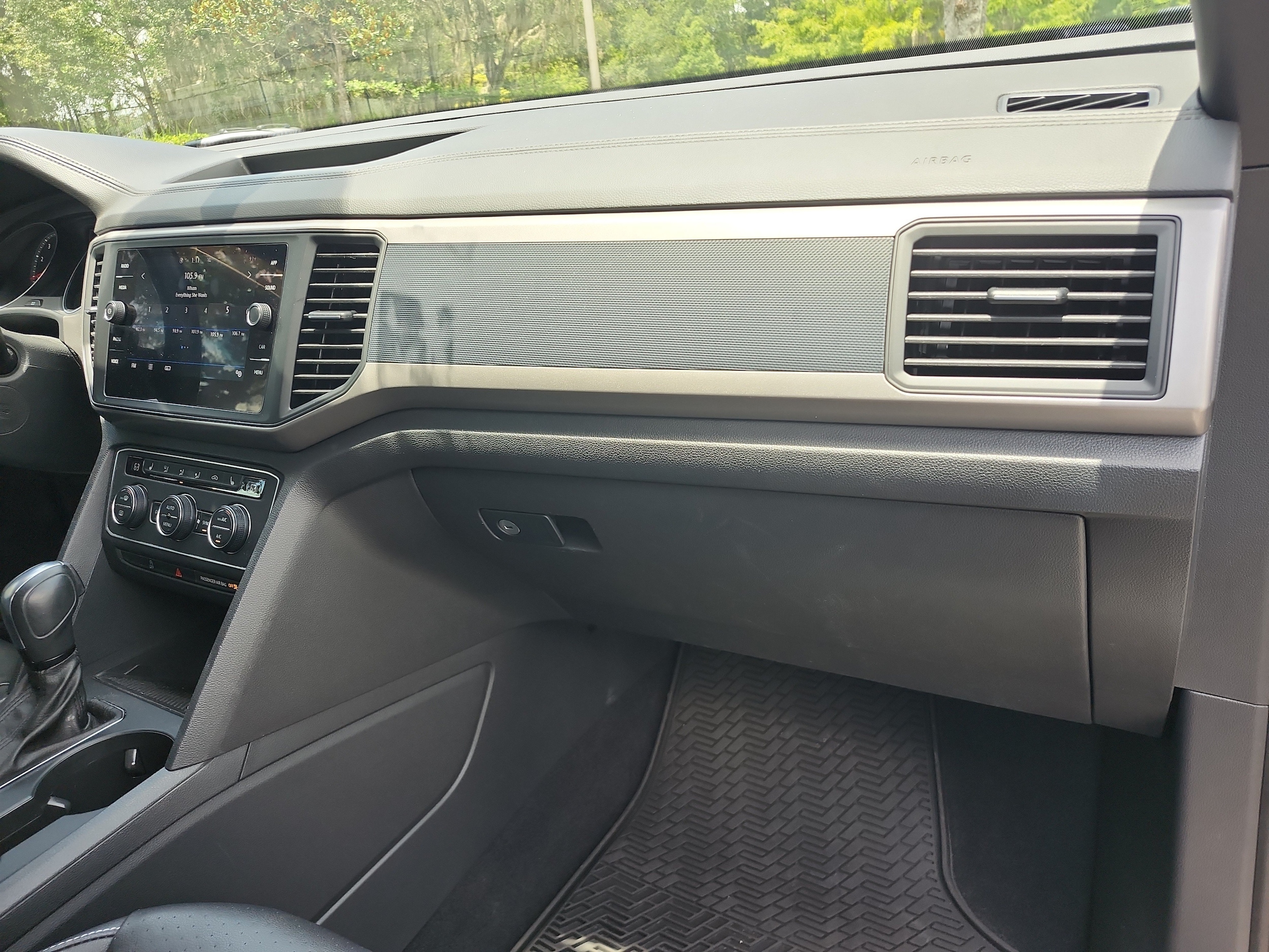 2020 Volkswagen Atlas Cross Sport SE w/Tech R-Line - Photo 23
