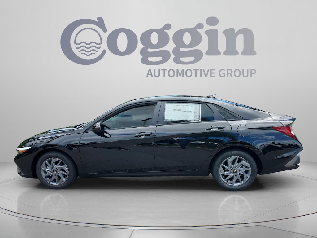 New 2026 Hyundai Elantra Hybrid Blue Sedan