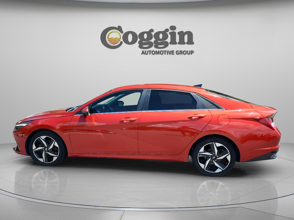 Certified 2021 Hyundai Elantra Limited Sedan