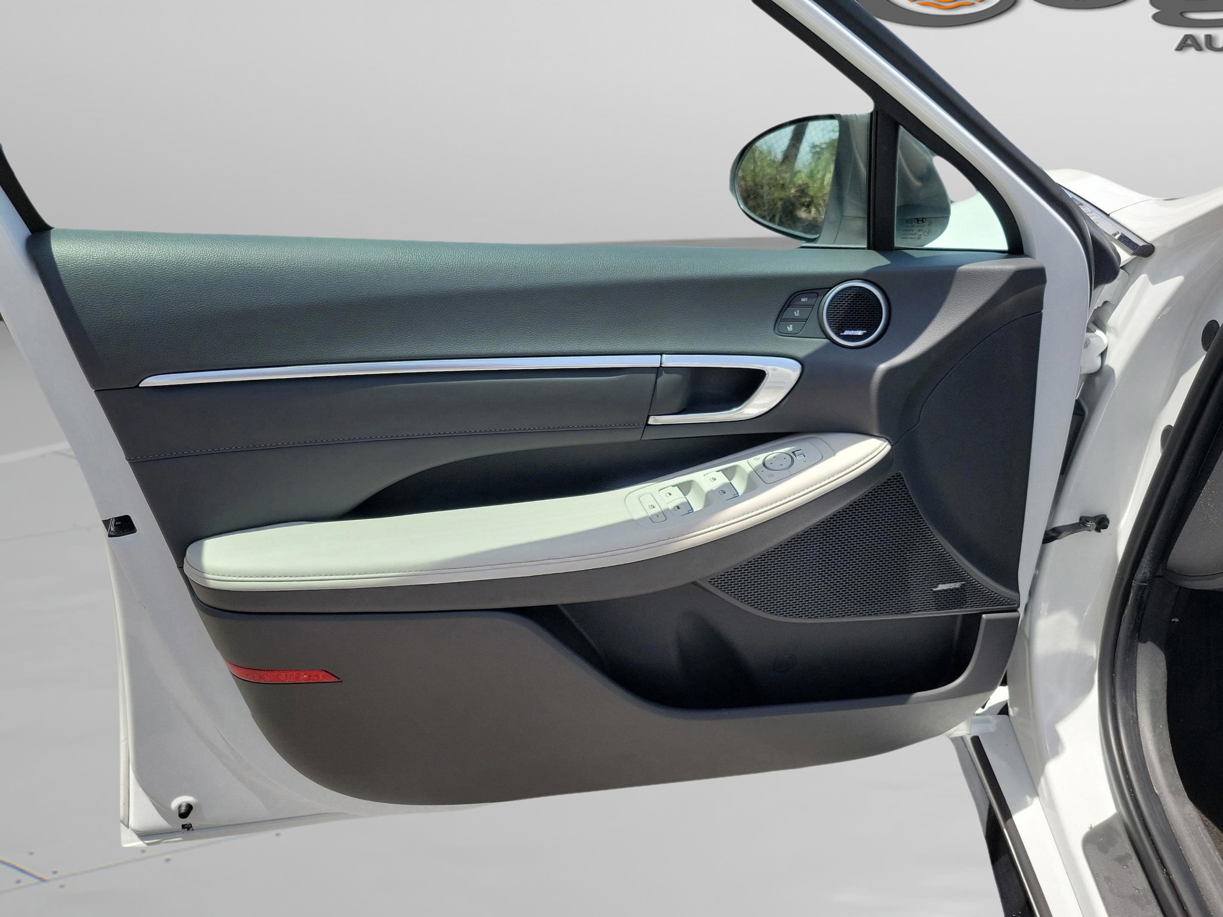 2022 Hyundai Sonata Limited - Photo 15