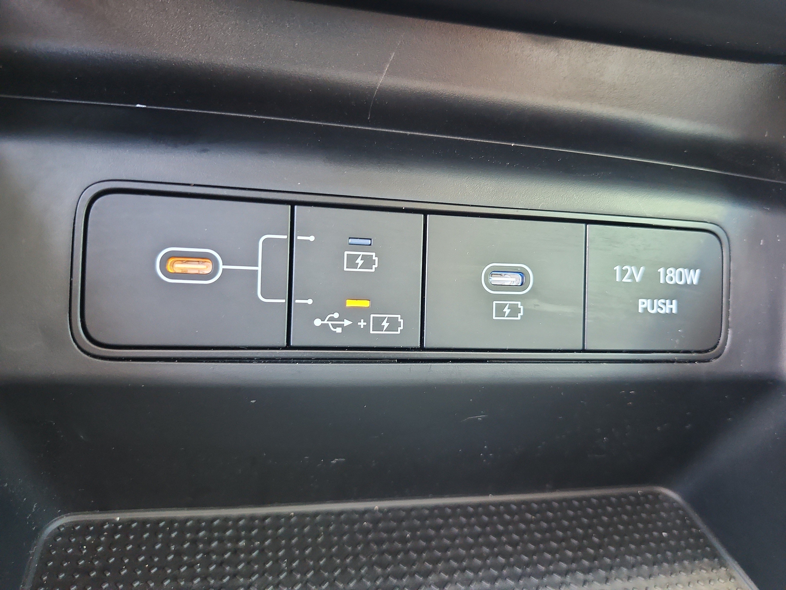 2026 Hyundai Tucson SE - Photo 31