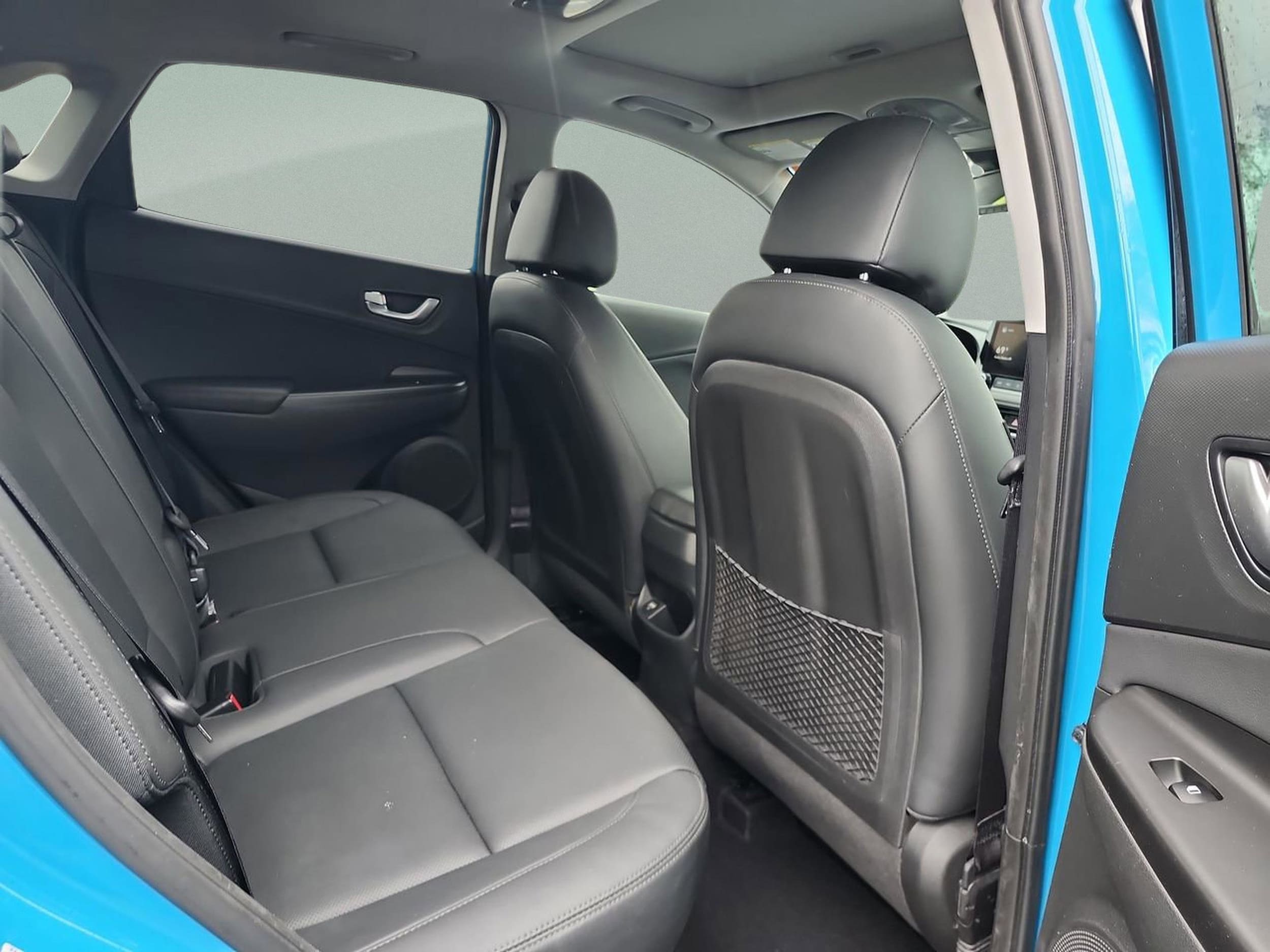 2022 Hyundai Kona Limited - Photo 18