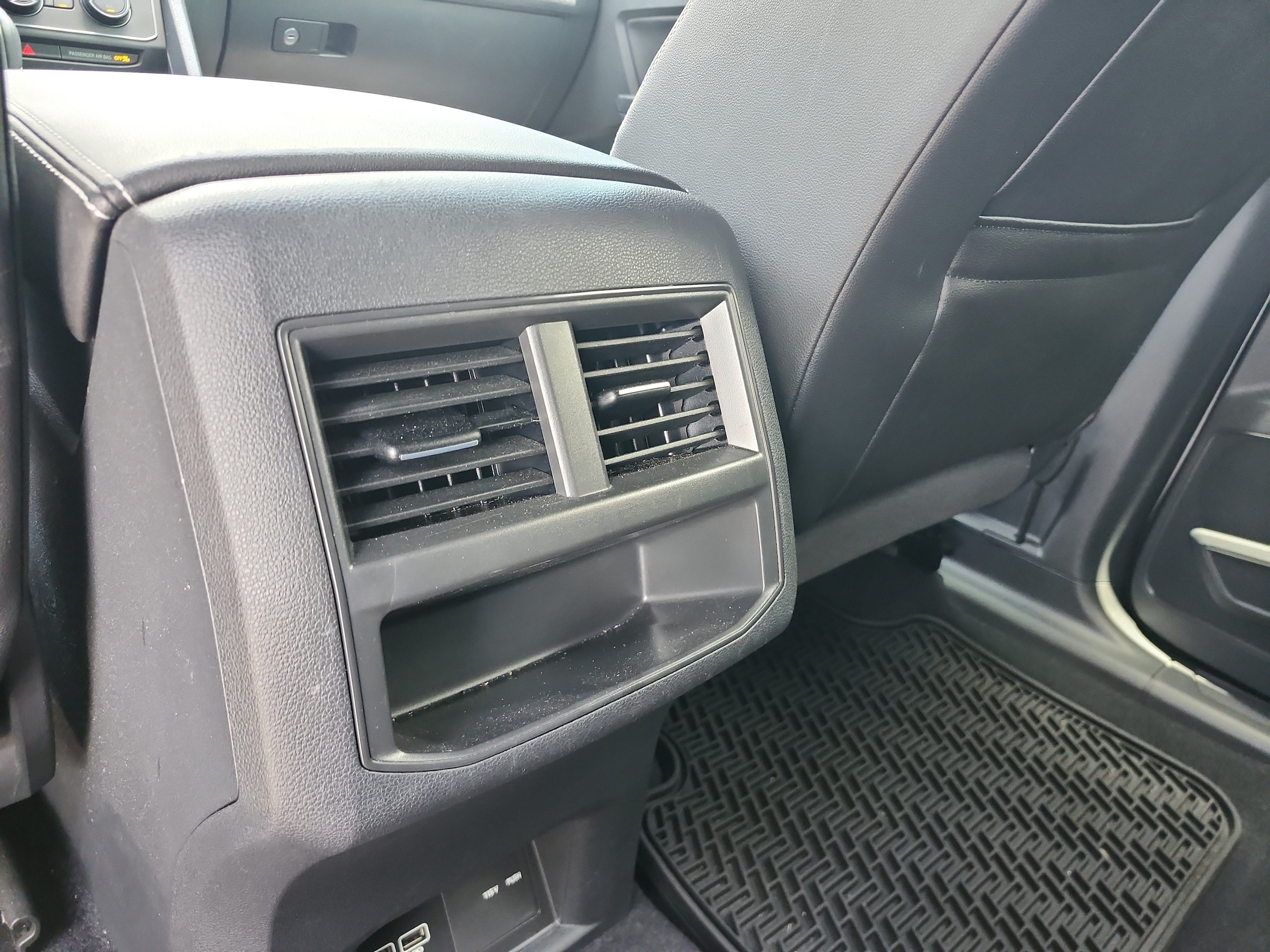 2020 Volkswagen Atlas Cross Sport SE w/Tech R-Line - Photo 20