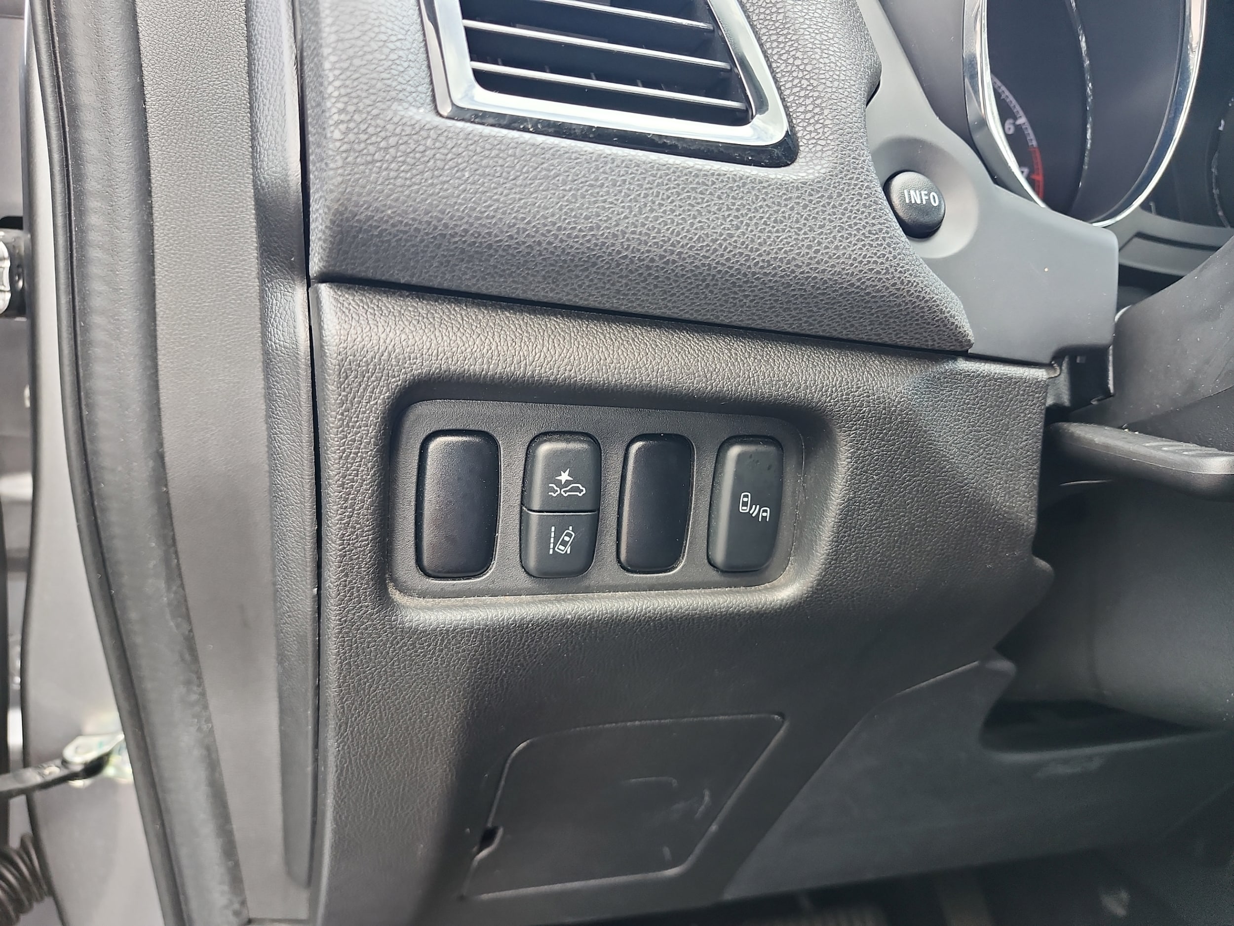 2020 Mitsubishi Outlander Sport SE - Photo 14