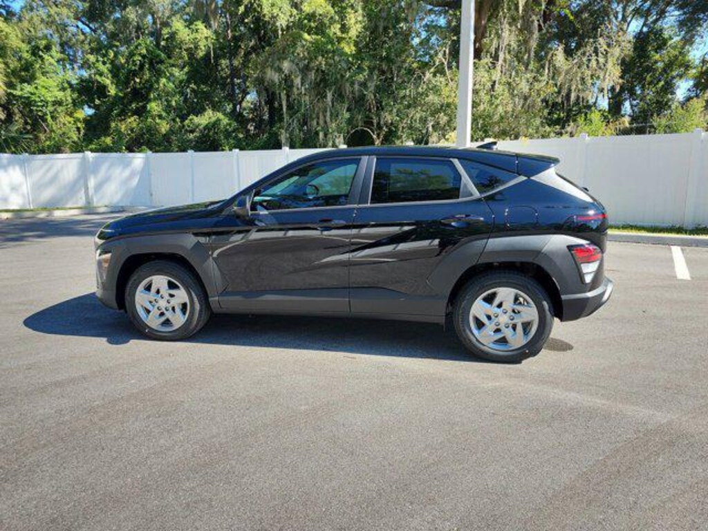 New 2026 Hyundai Kona SE SUV