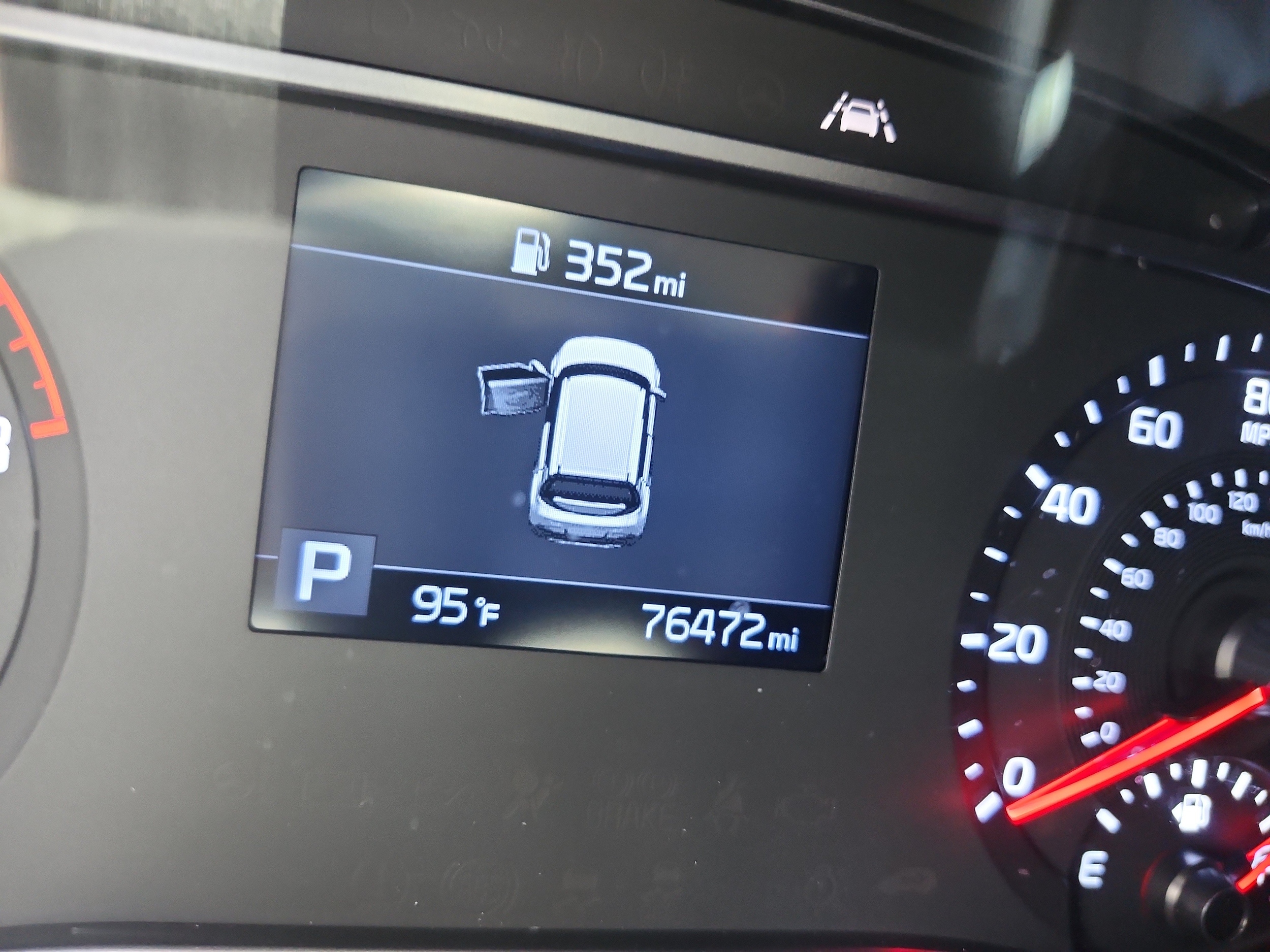 2022 Kia Soul LX - Photo 13