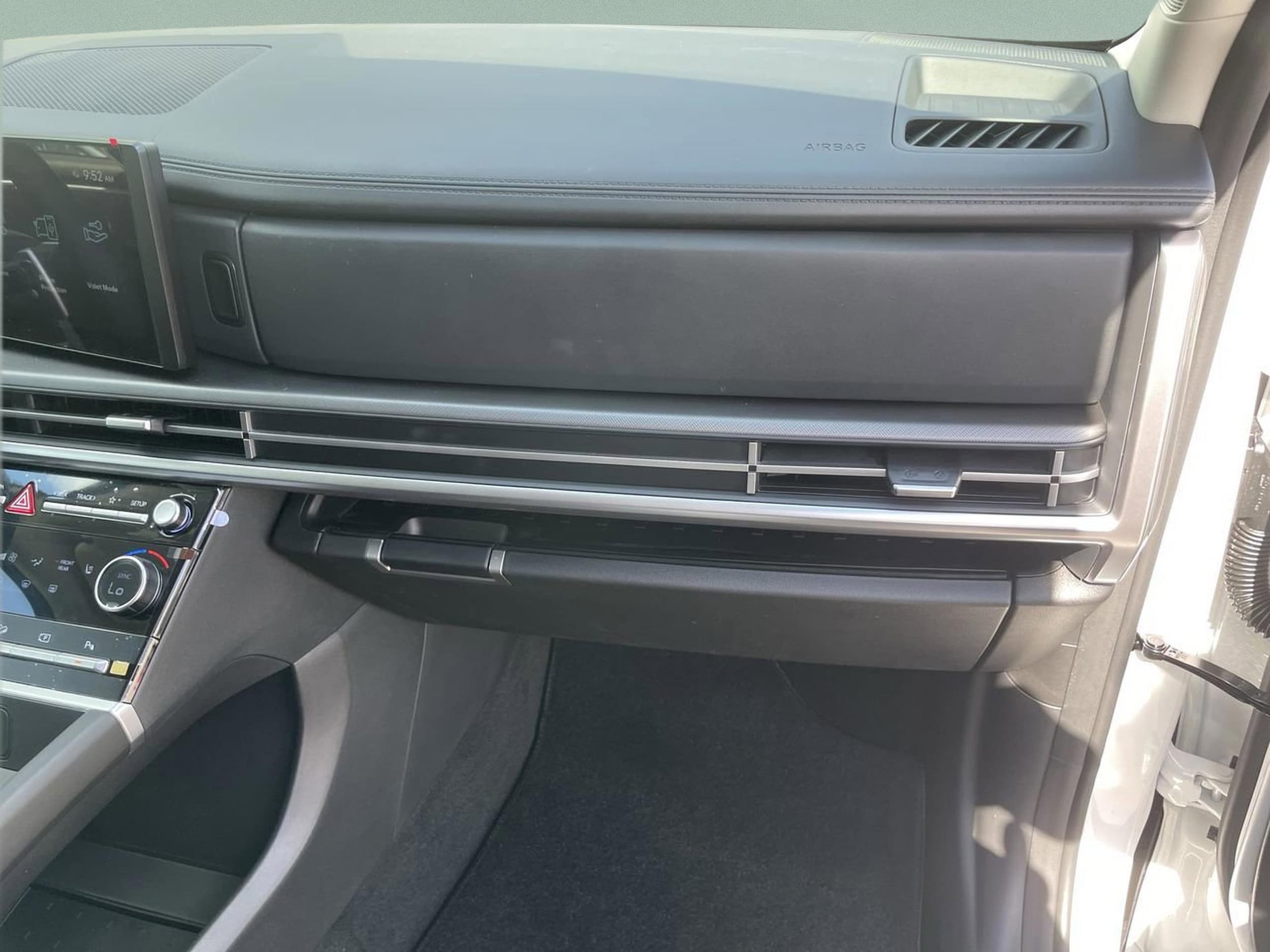 2026 Hyundai Santa Fe SEL - Photo 12