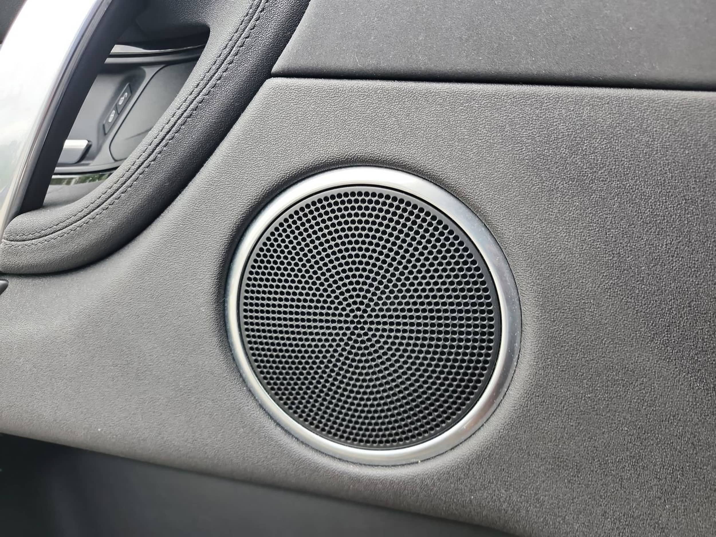 2020 Land Rover Discovery Sport SE - Photo 20