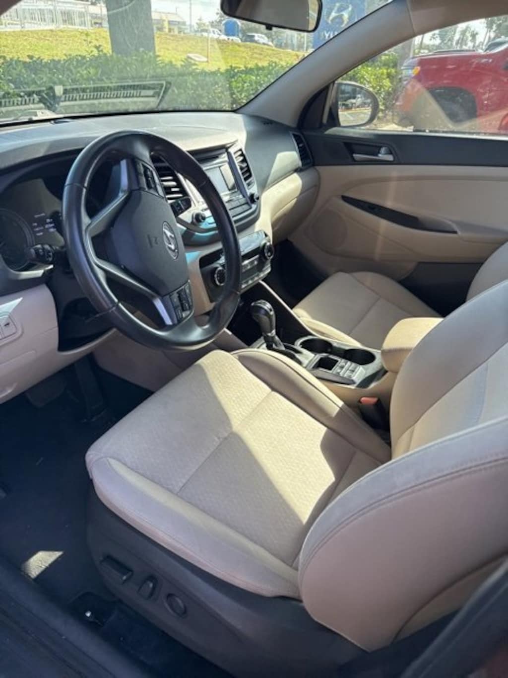 Used 2016 Hyundai Tucson Sport w/Beige Interior SUV