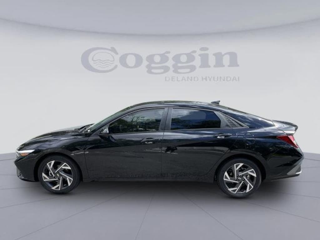 New 2025 Hyundai Elantra SEL Sport Sedan