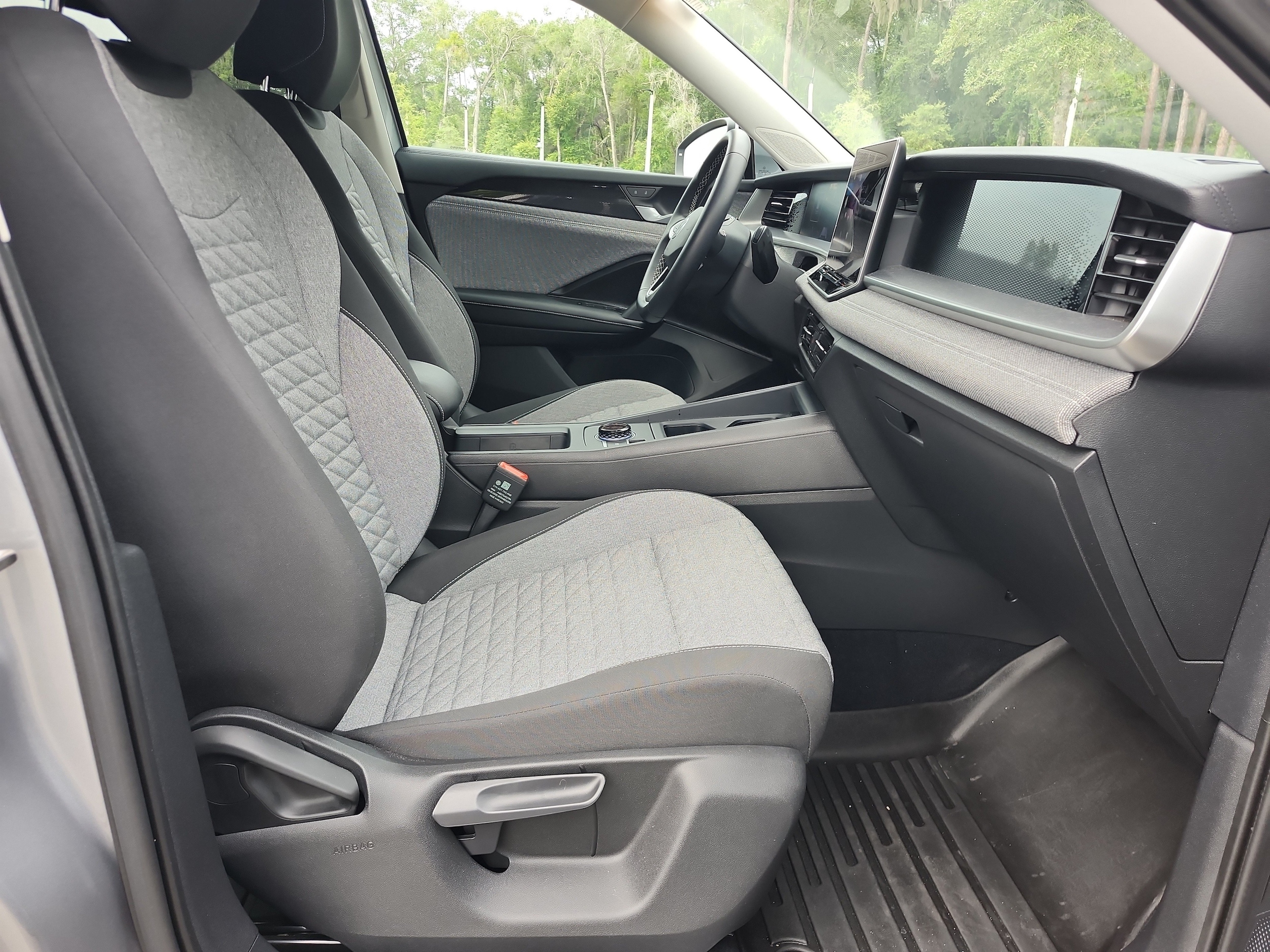 2025 Volkswagen Tiguan S - Photo 21