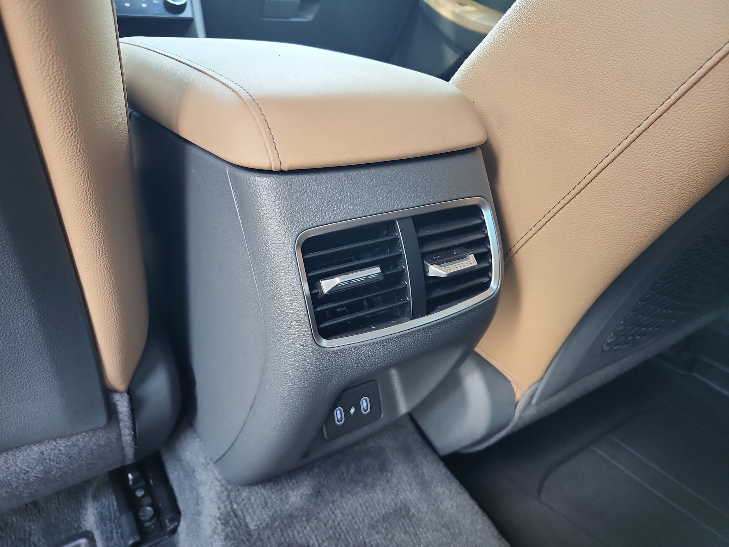 2024 Hyundai Sonata Hybrid Limited - Photo 19