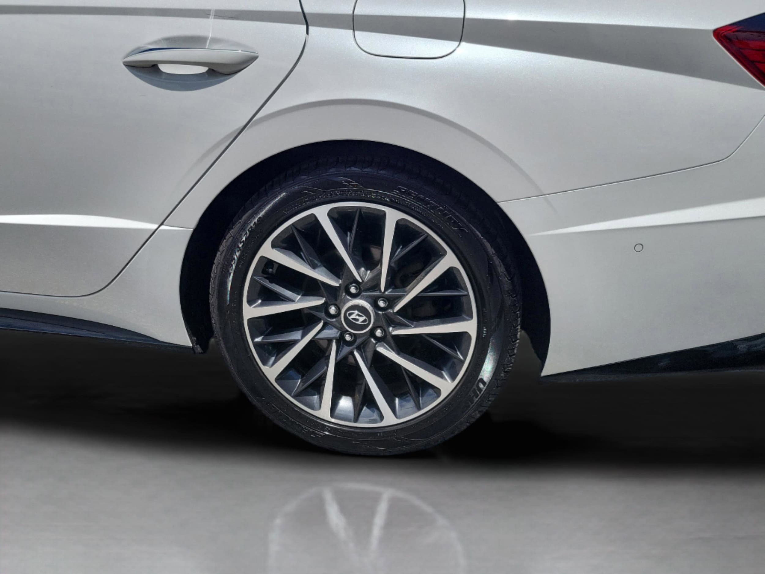 2022 Hyundai Sonata Limited - Photo 32