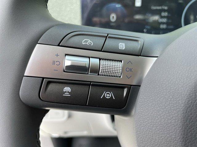 2025 Hyundai Kona EV SEL - Photo 13
