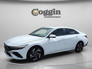 2024 Hyundai Elantra SEL Sedan