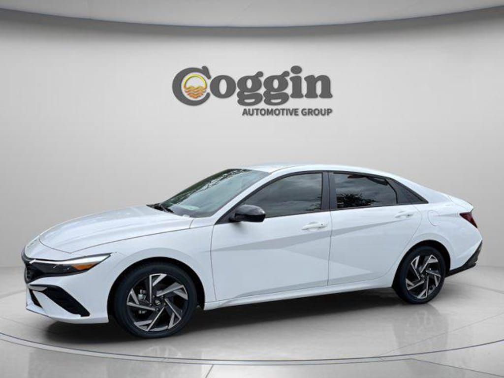 New 2025 Hyundai Elantra Hybrid SEL Sport Sedan