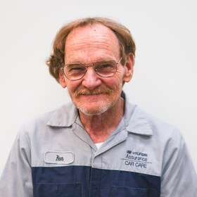 Staff member Ronald Koenigsmann from ID_929704fbf4d8