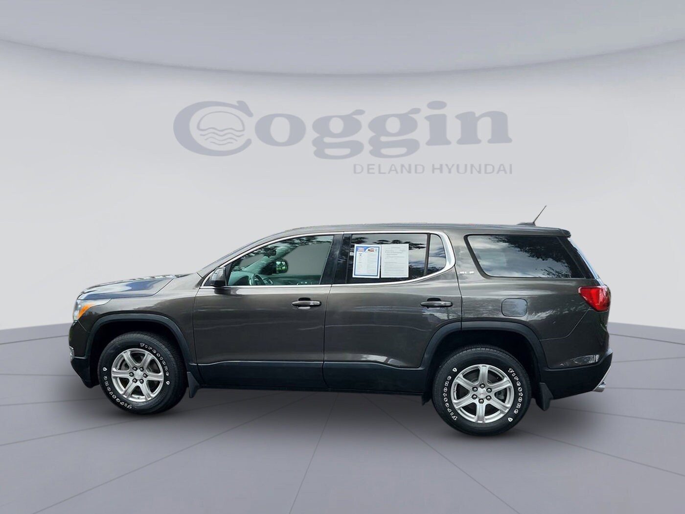 2019 Gmc Acadia SLE photo 2