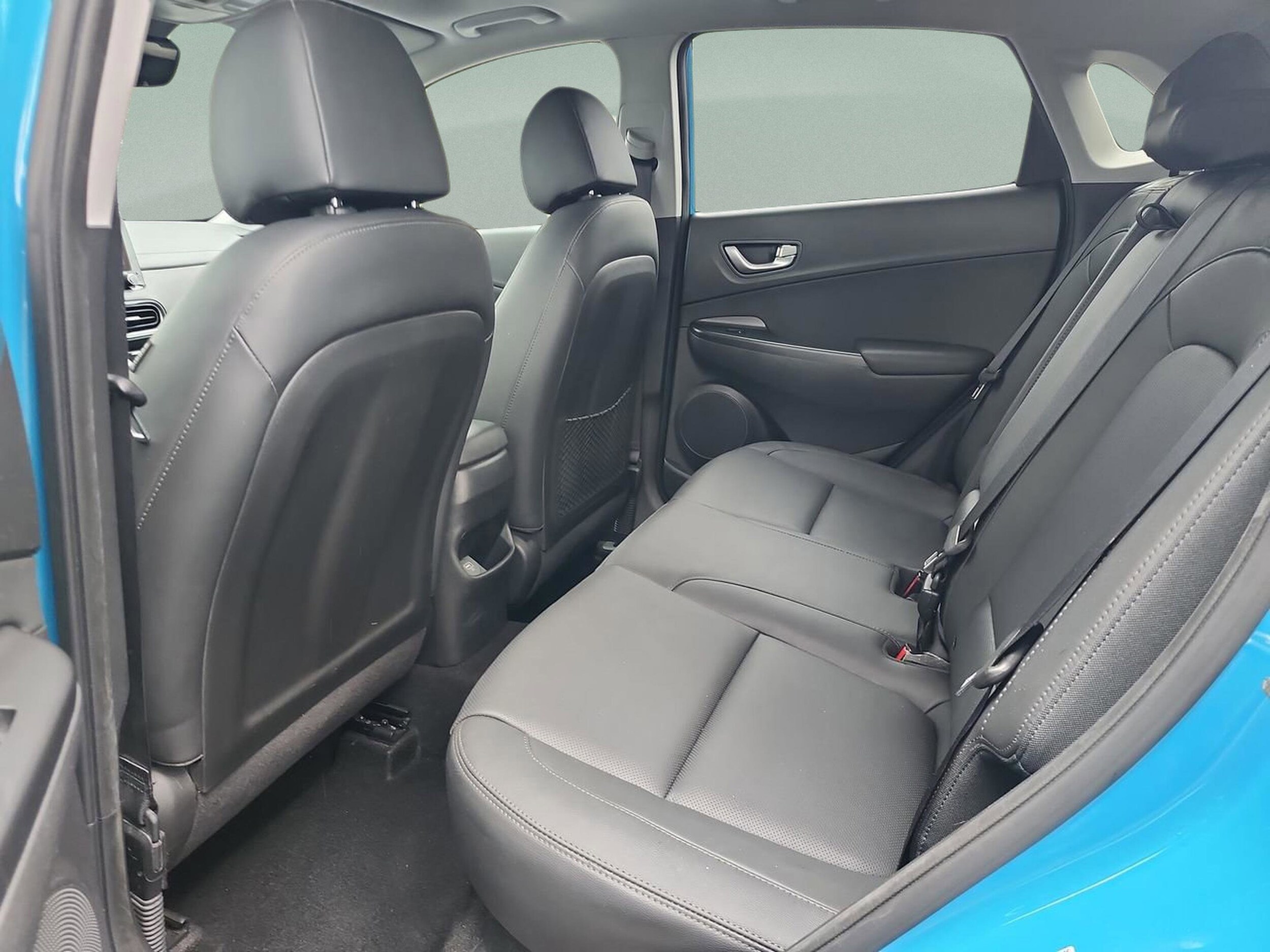 2022 Hyundai Kona Limited - Photo 17