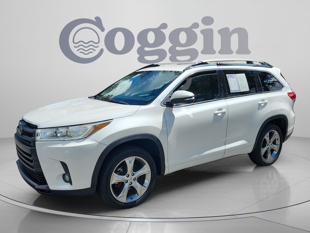 Used 2018 Toyota Highlander LE Plus V6 SUV