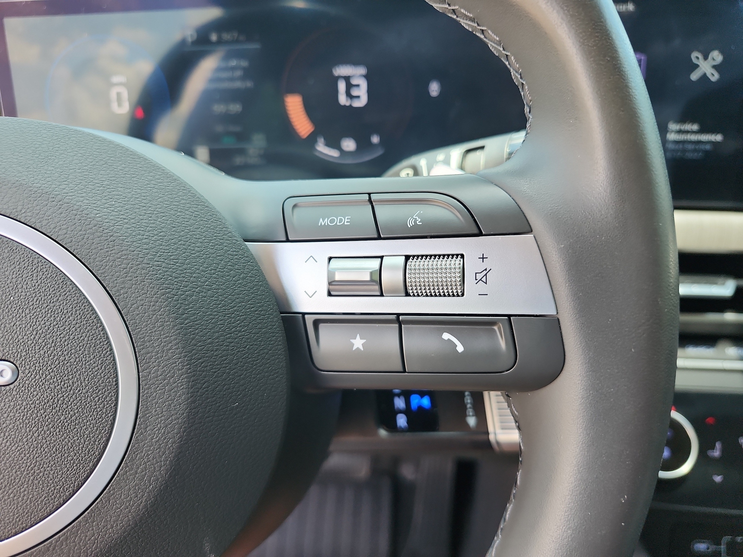 2024 Hyundai Sonata Hybrid SEL - Photo 30