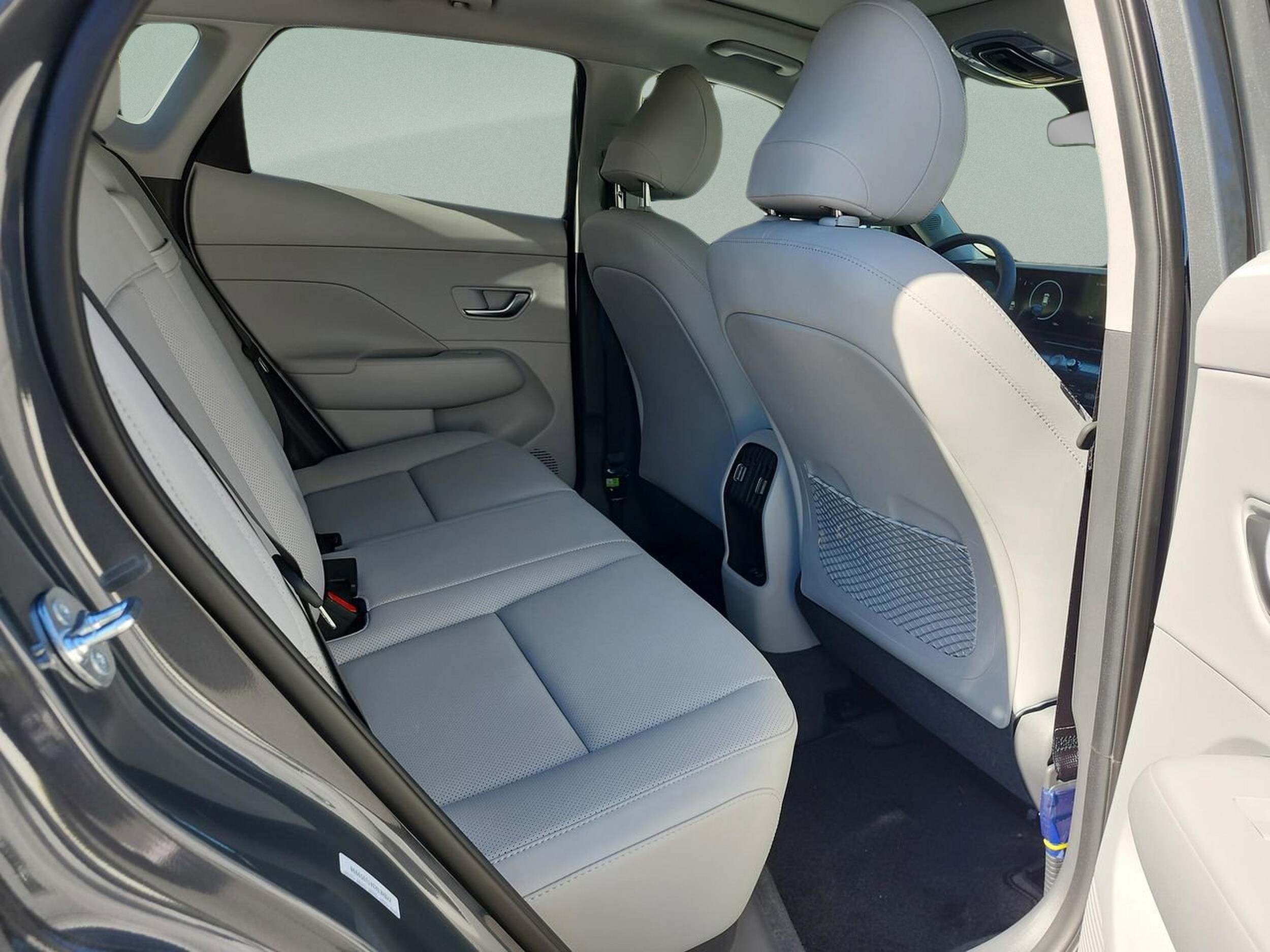 2026 Hyundai Kona Limited - Photo 18