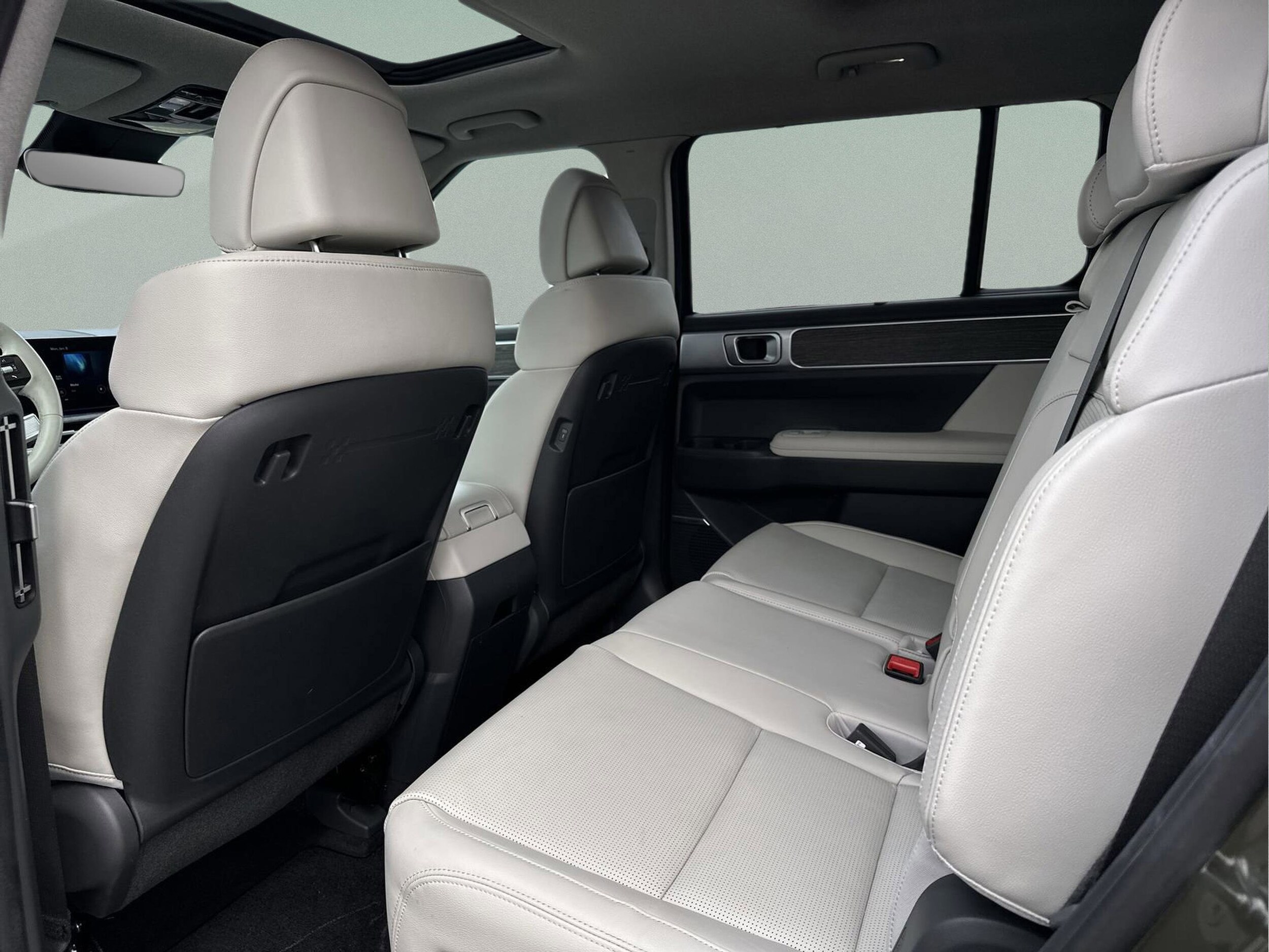2024 Hyundai Santa Fe Limited - Photo 23