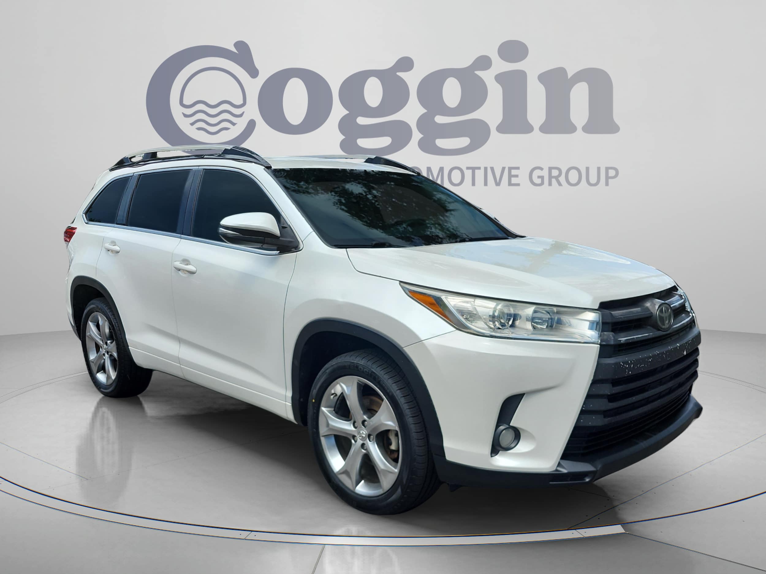 2018 Toyota Highlander LE Plus - Photo 8