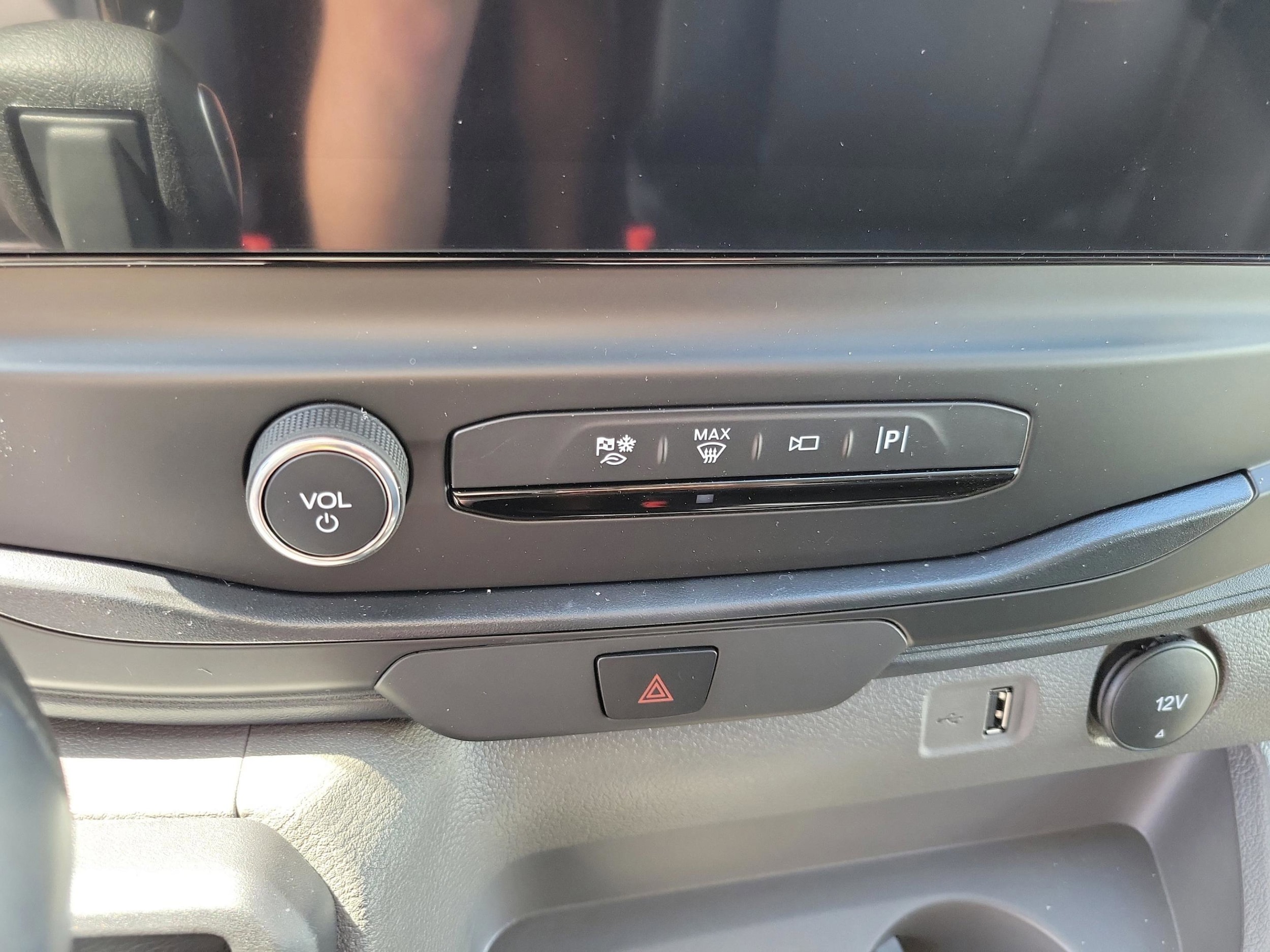 2025 Ford Transit Van Base - Photo 24