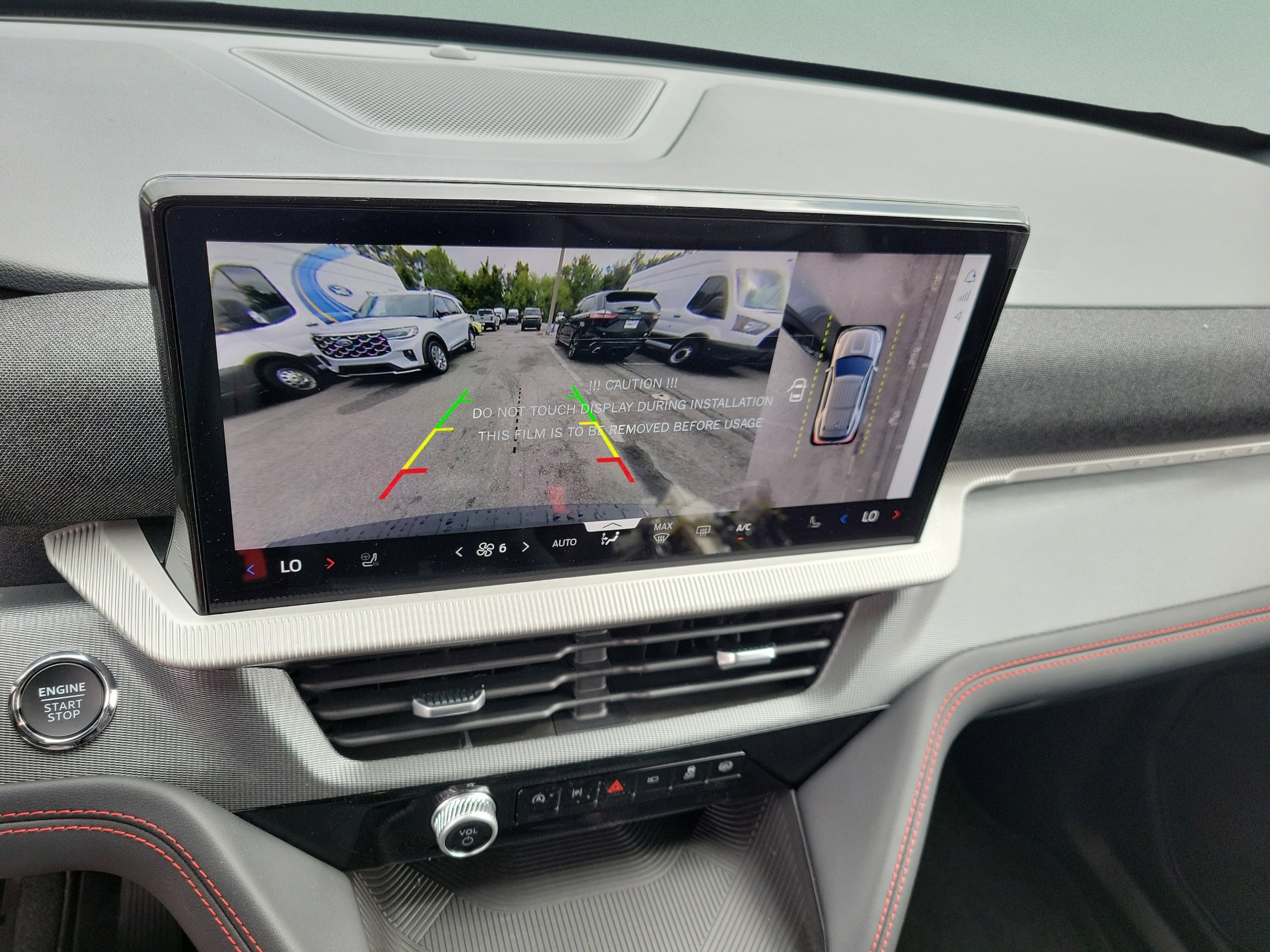 2026 Ford Explorer ST-Line - Photo 18