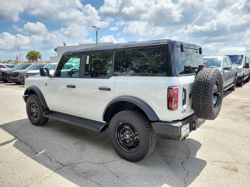 New 2026 Ford Bronco Outer Banks SUV