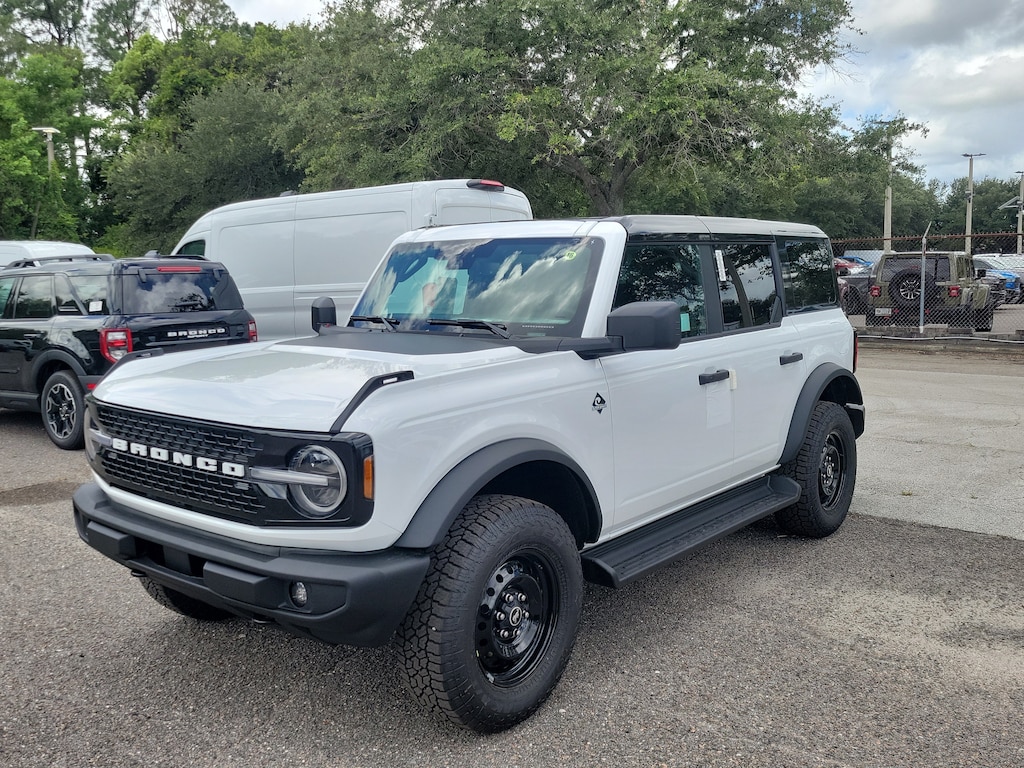 New 2026 Ford Bronco Outer Banks SUV