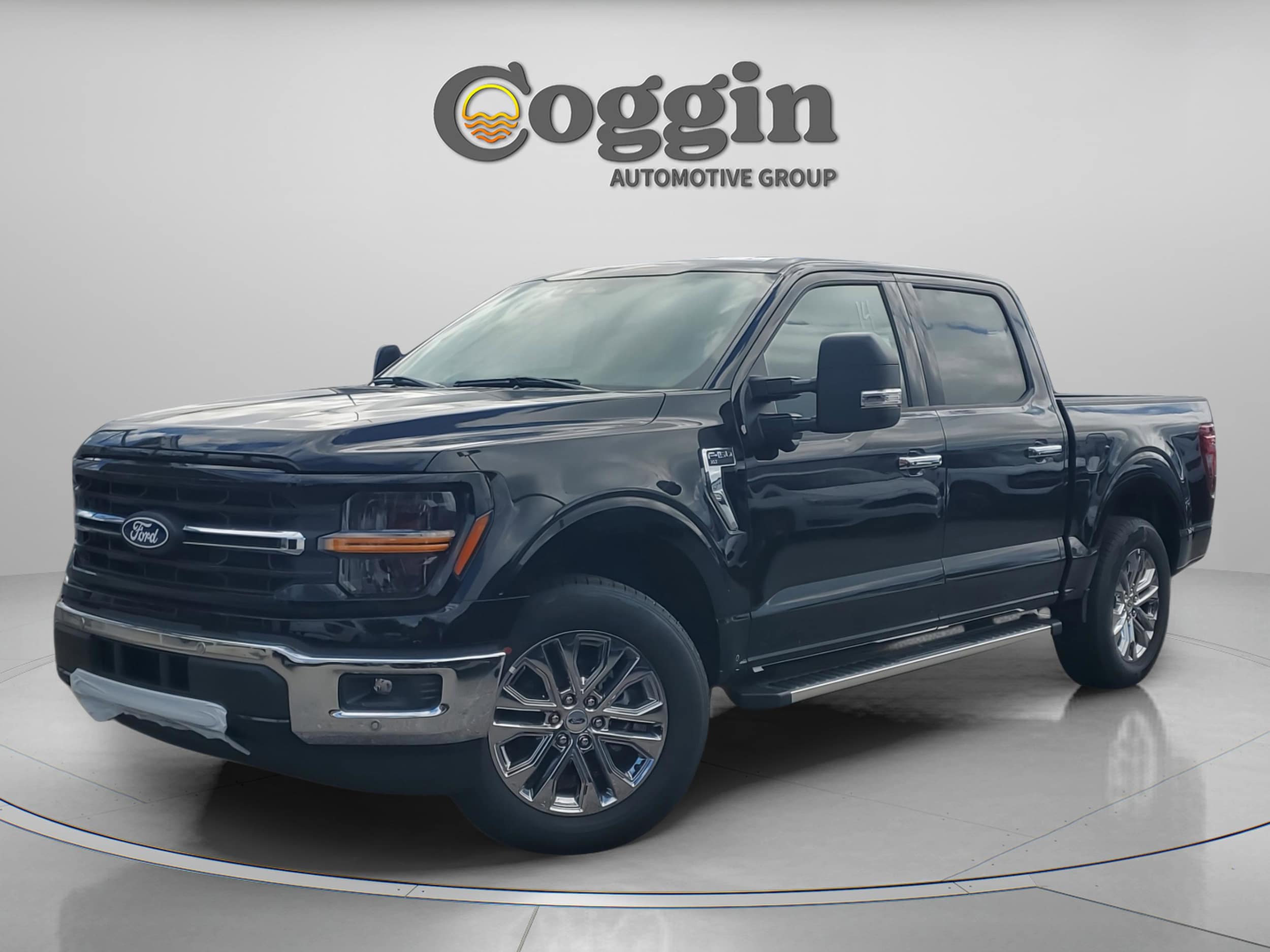 2025 Ford F-150 Truck SuperCrew Cab 