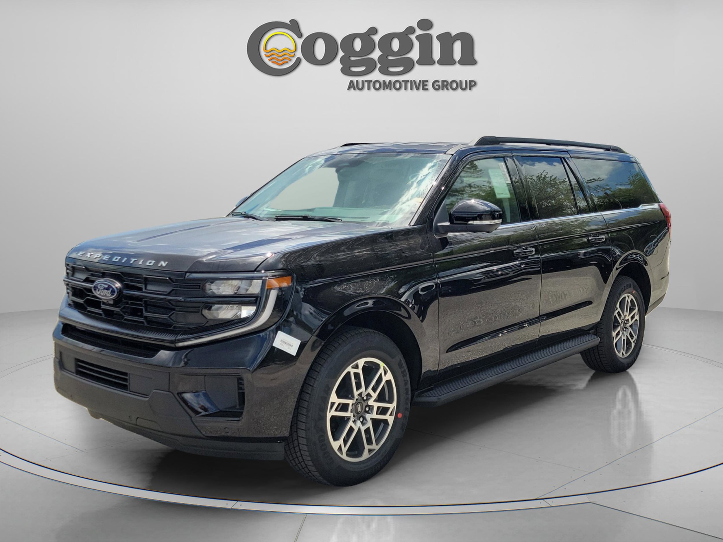2026 Ford Expedition Active MAX's photo