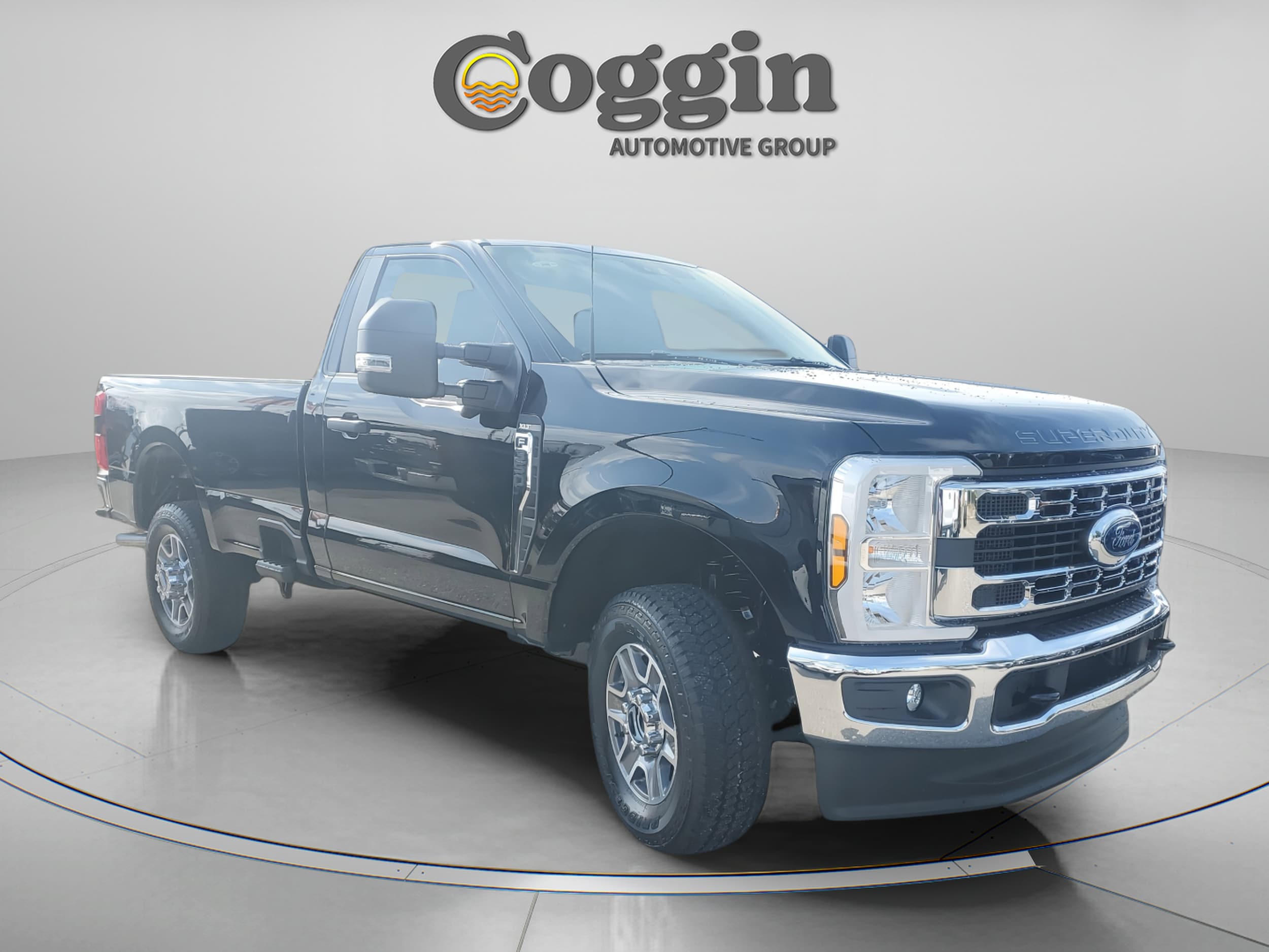 2025 Ford F-350 Super Duty XLT - Photo 6