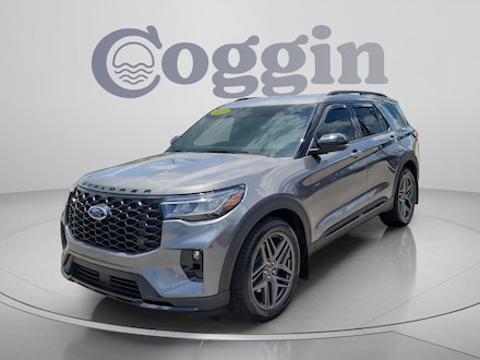 2025 Ford Explorer ST SUV