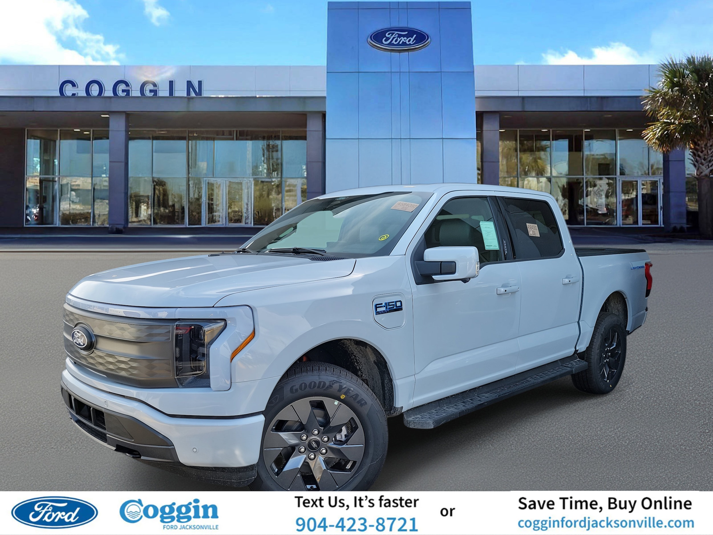 2025 Ford F-150 Lightning Lariat's photo