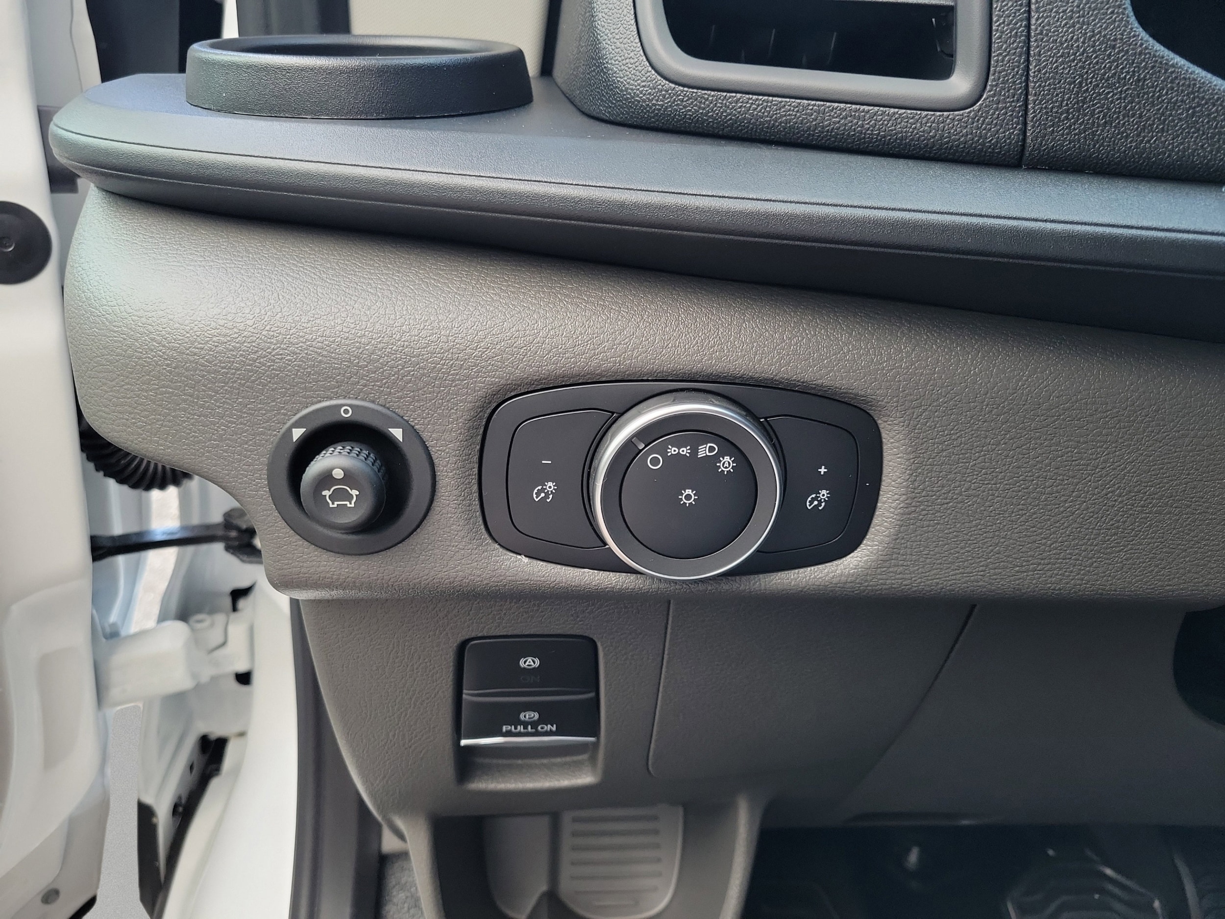 2025 Ford Transit Van Base - Photo 13