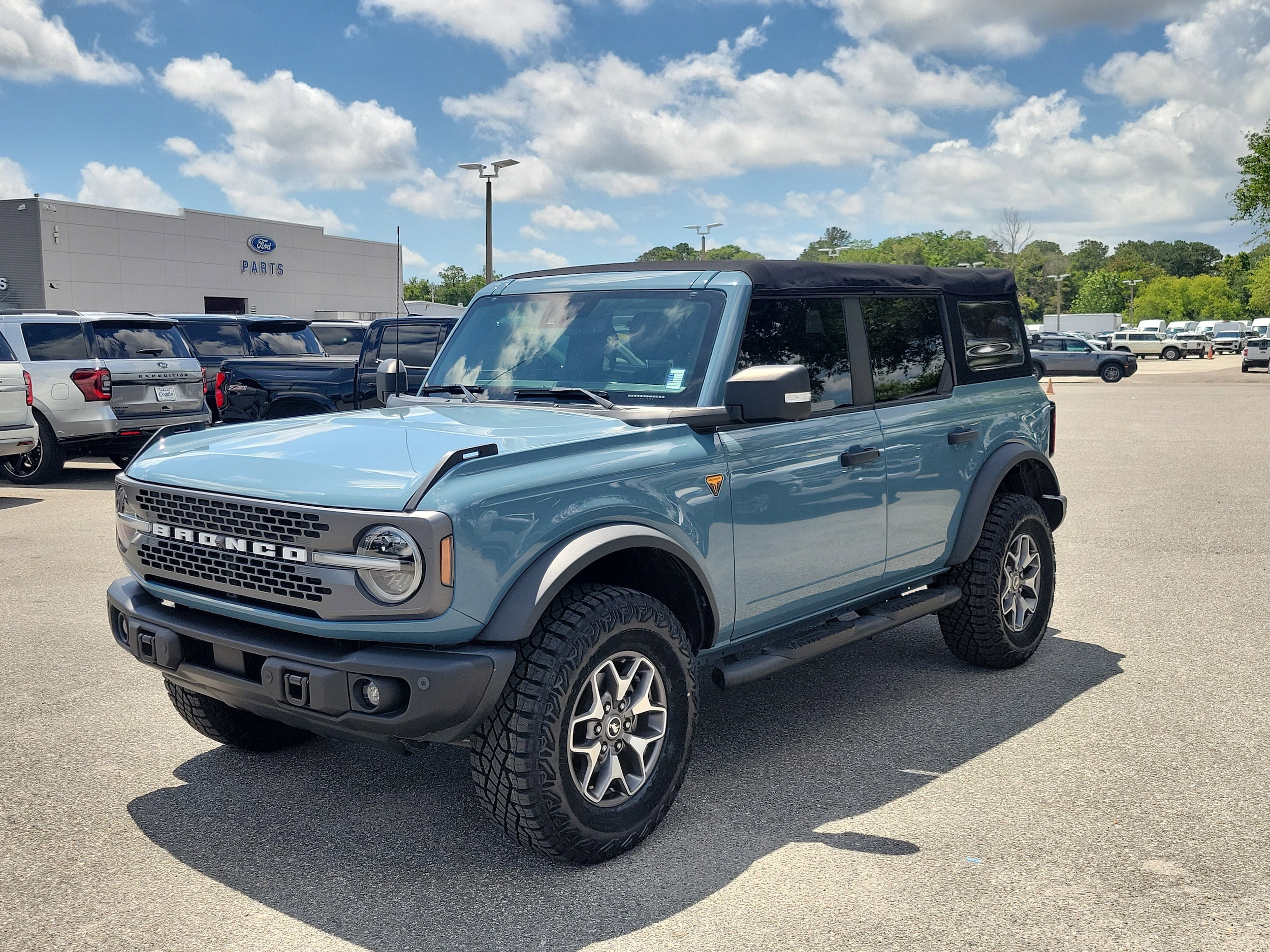 2022 Ford Bronco Base Advanced 4x4's photo