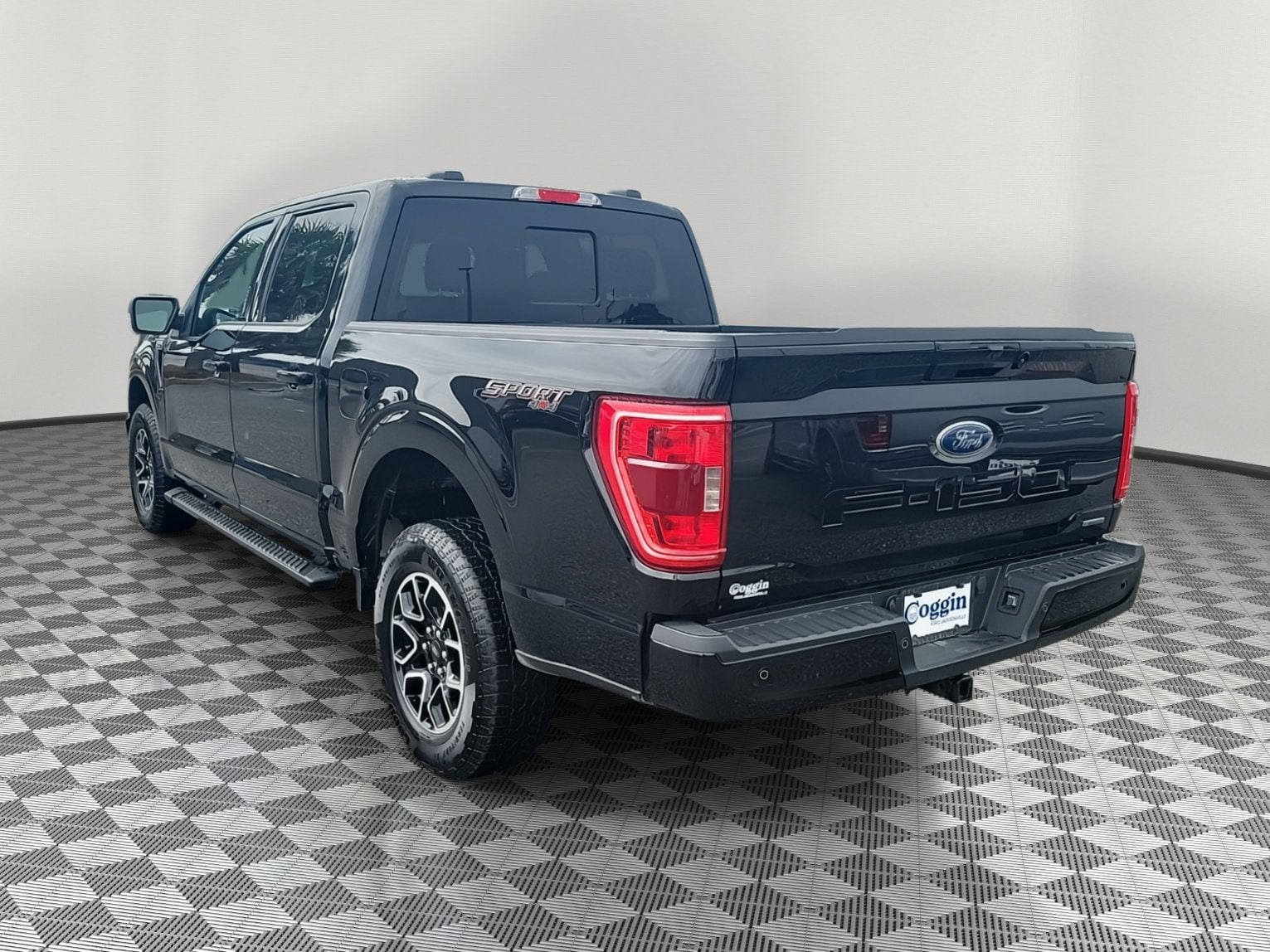 Used 2022 Ford F-150 XLT with VIN 1FTEW1EP1NFB60148 for sale in Jacksonville, FL