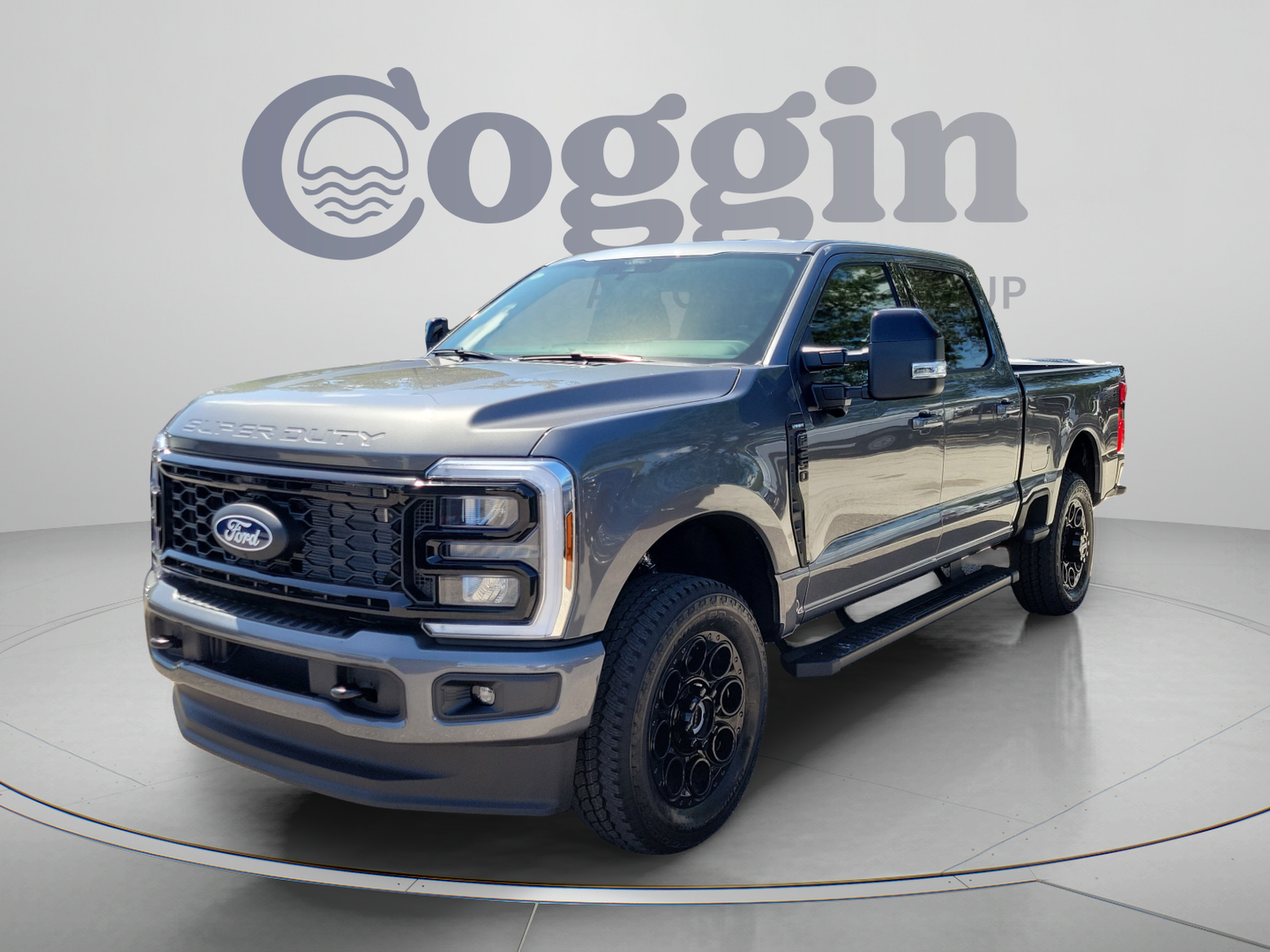 2027 Ford F-250 LARIAT Truck Crew Cab